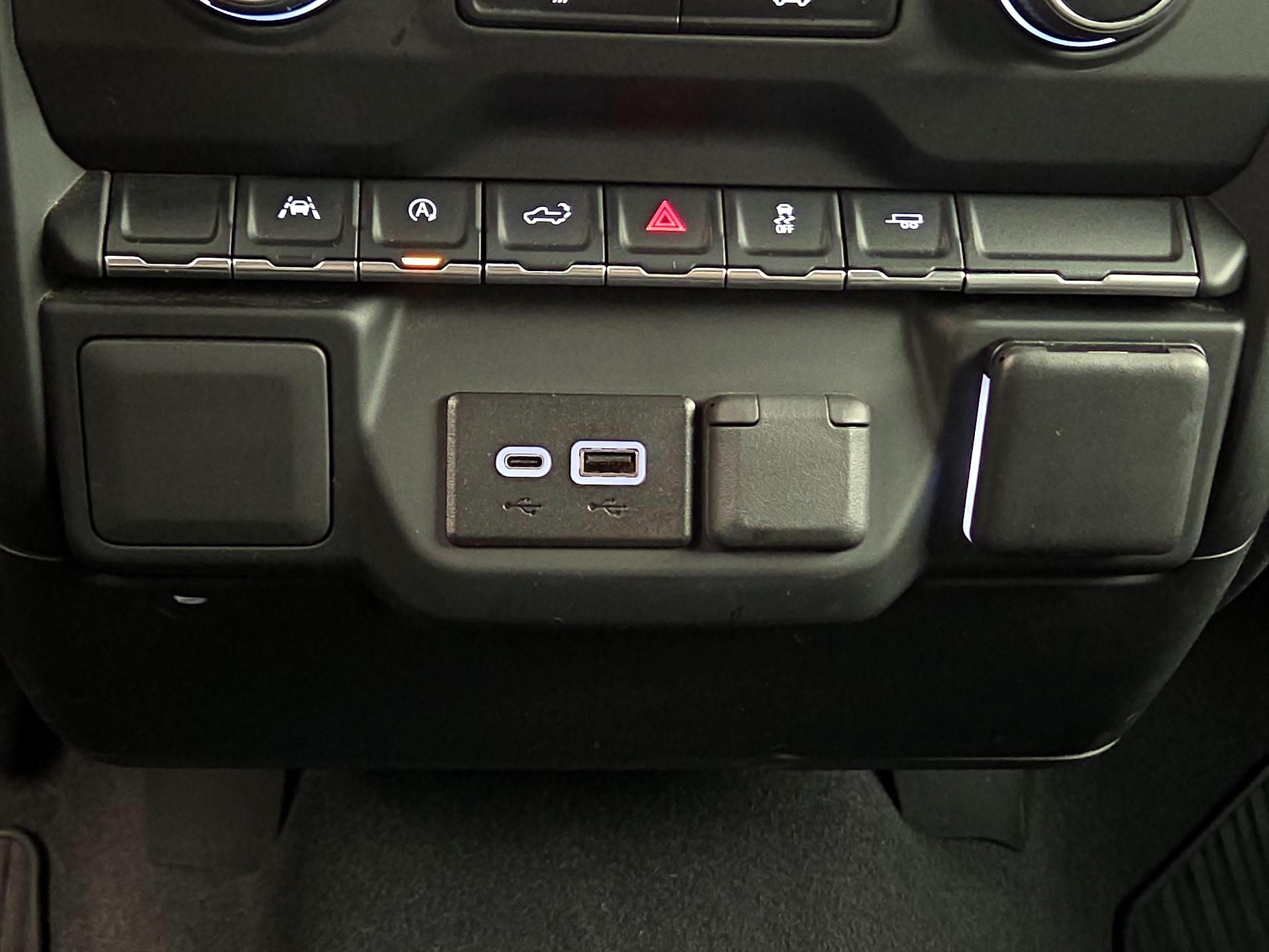 Thumbnail: 2024 Chevrolet Silverado 1500 - 18