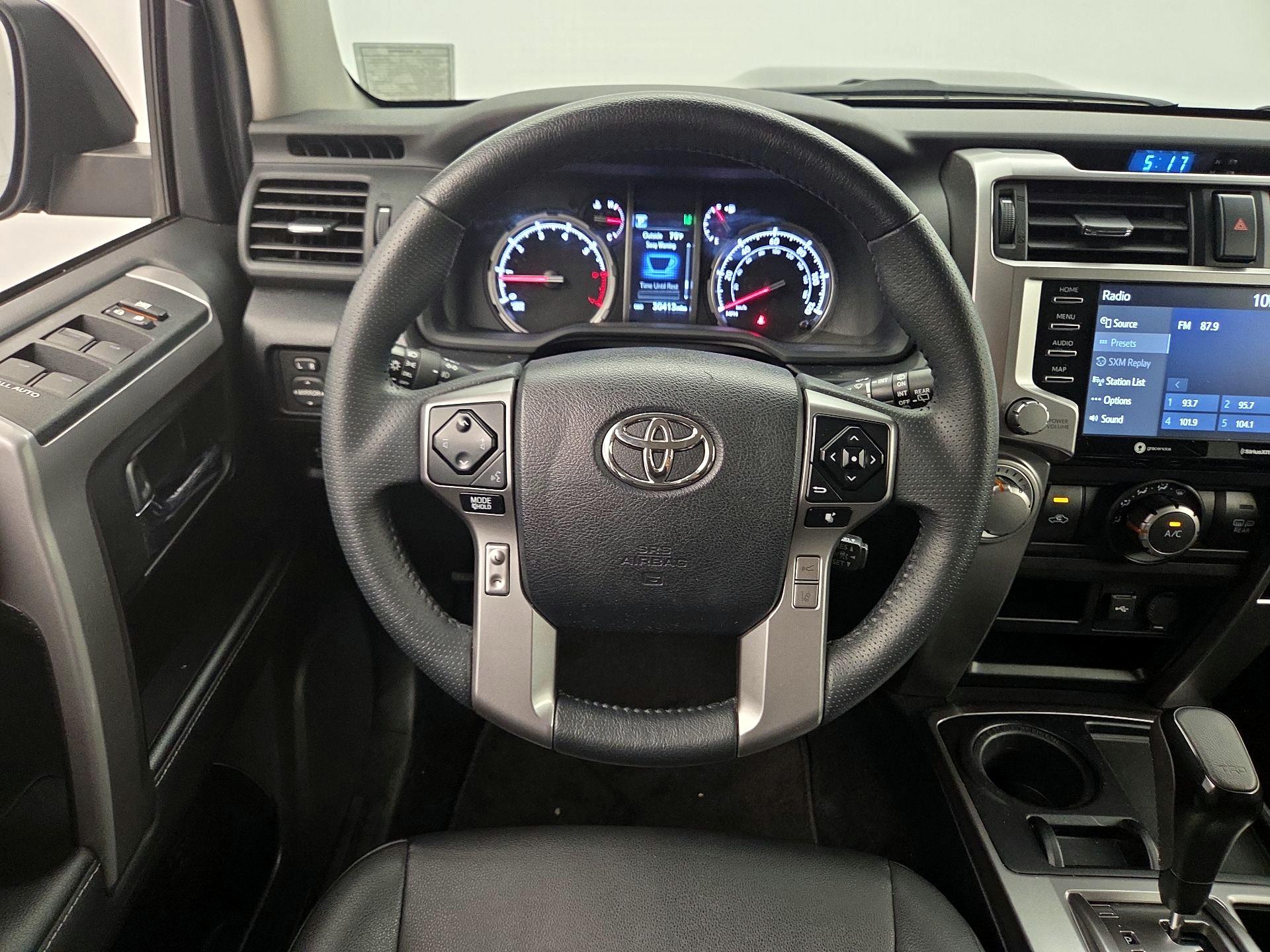 Thumbnail: 2022 Toyota 4Runner - 10