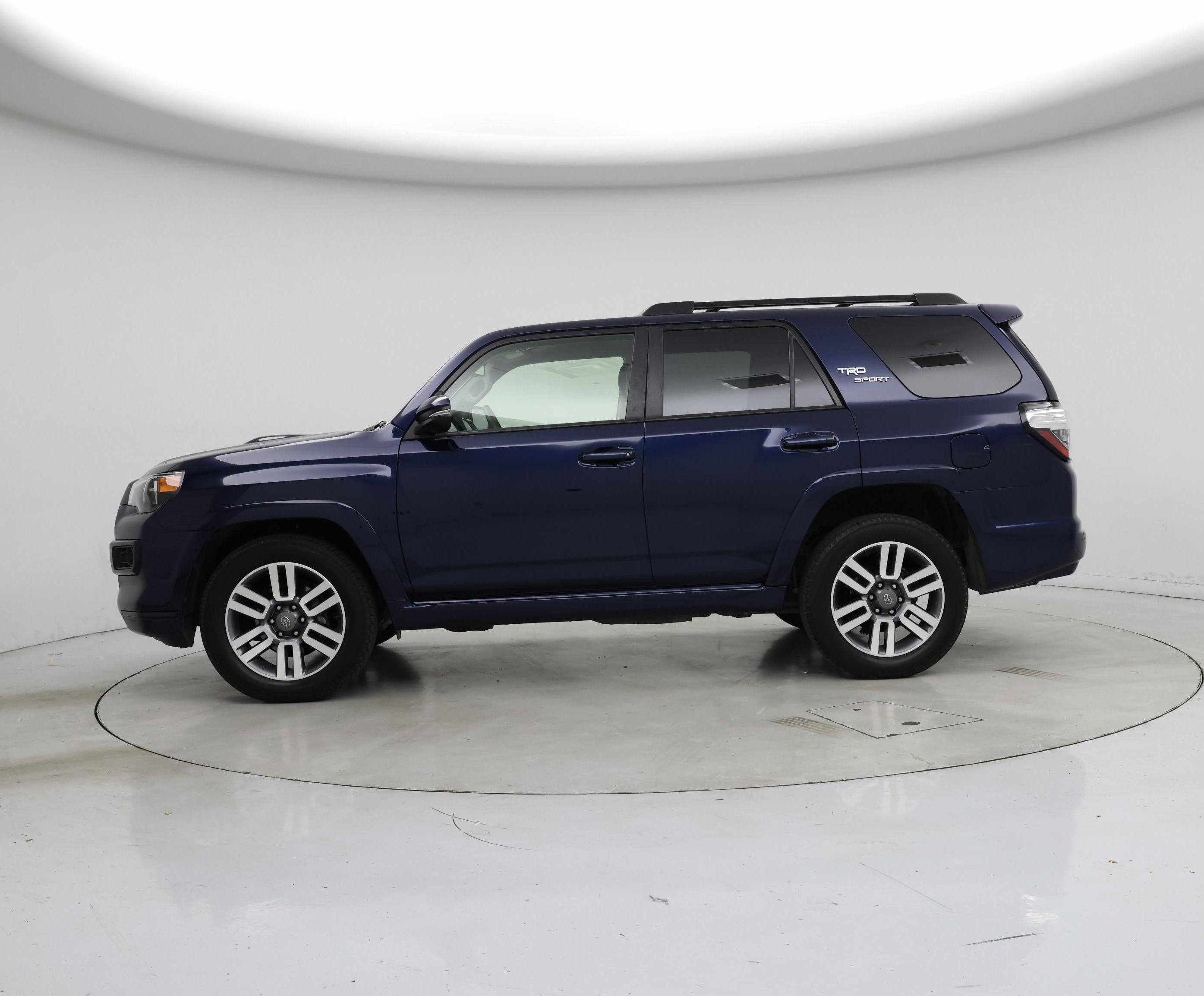 Thumbnail: 2022 Toyota 4Runner - 3