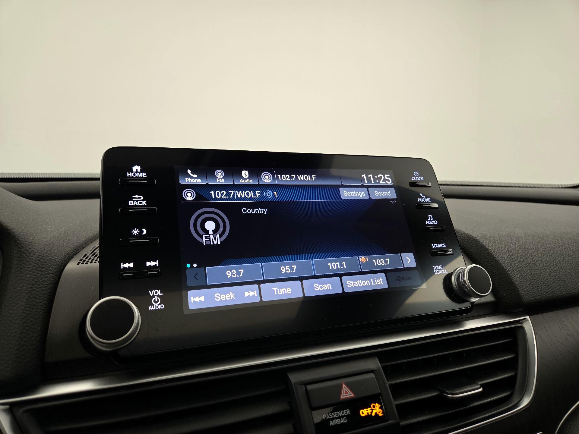 Thumbnail: 2018 Honda Accord - 16