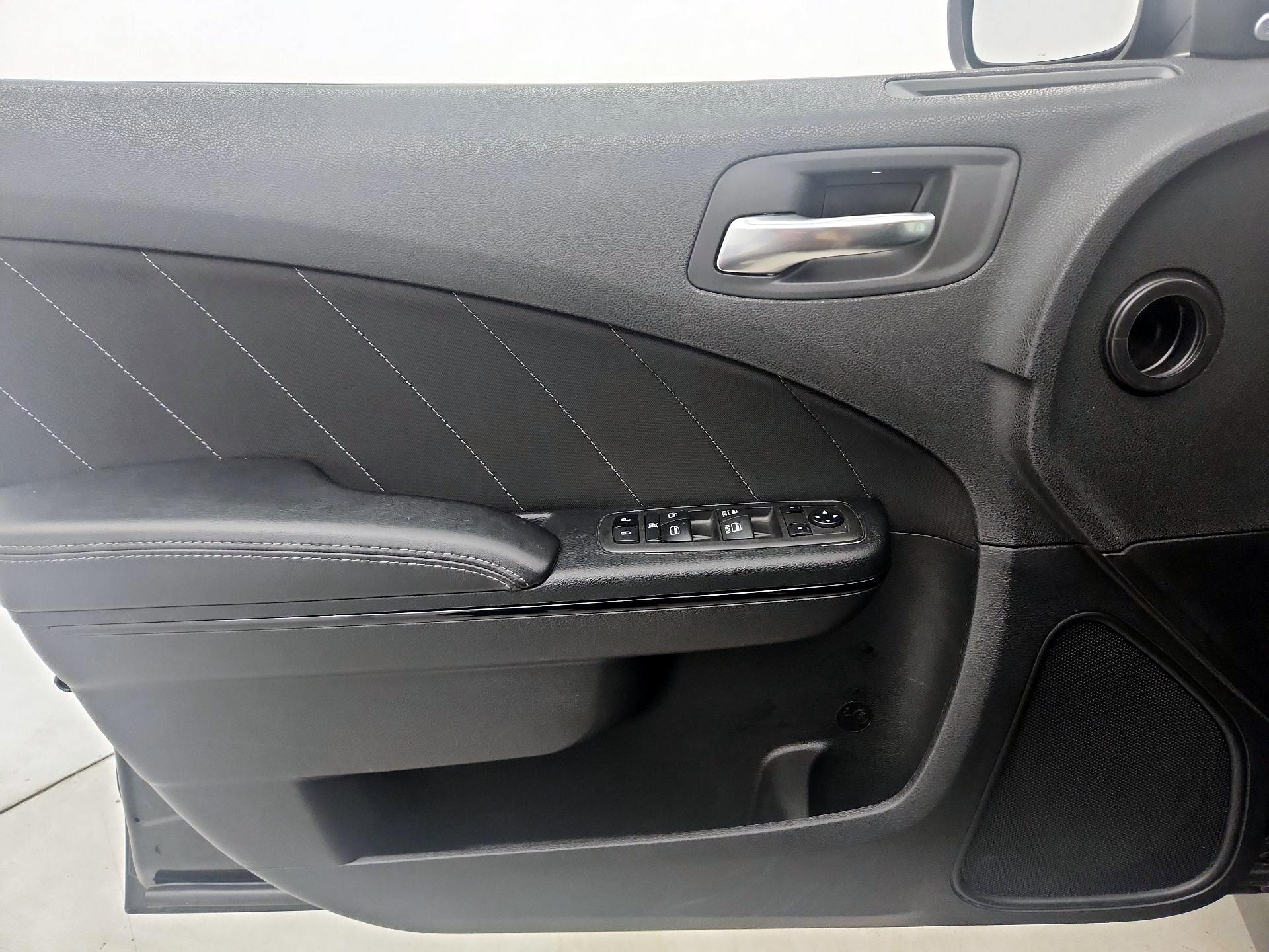 Thumbnail: 2021 Dodge Charger - 12