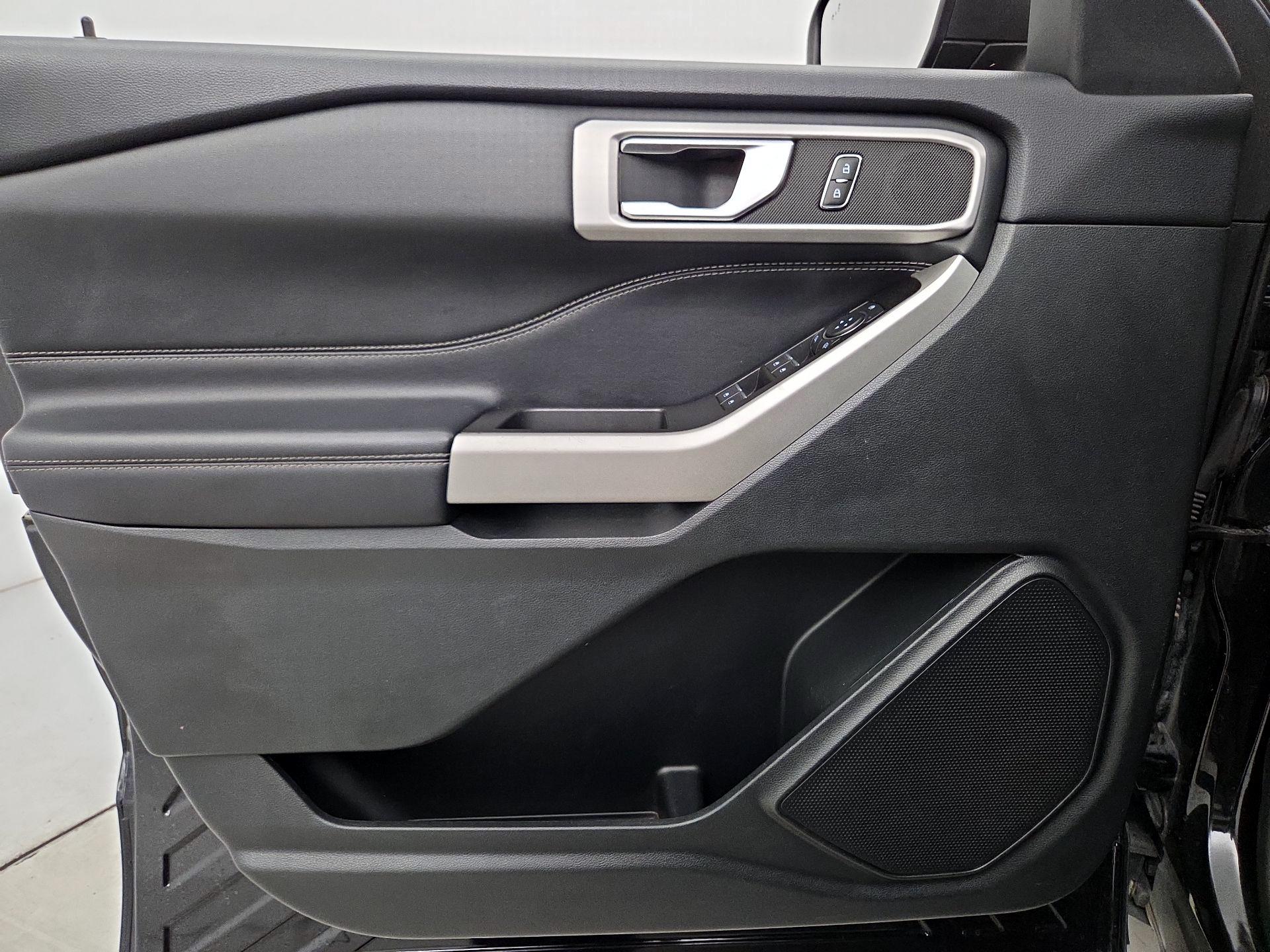 Thumbnail: 2022 Ford Explorer - 12