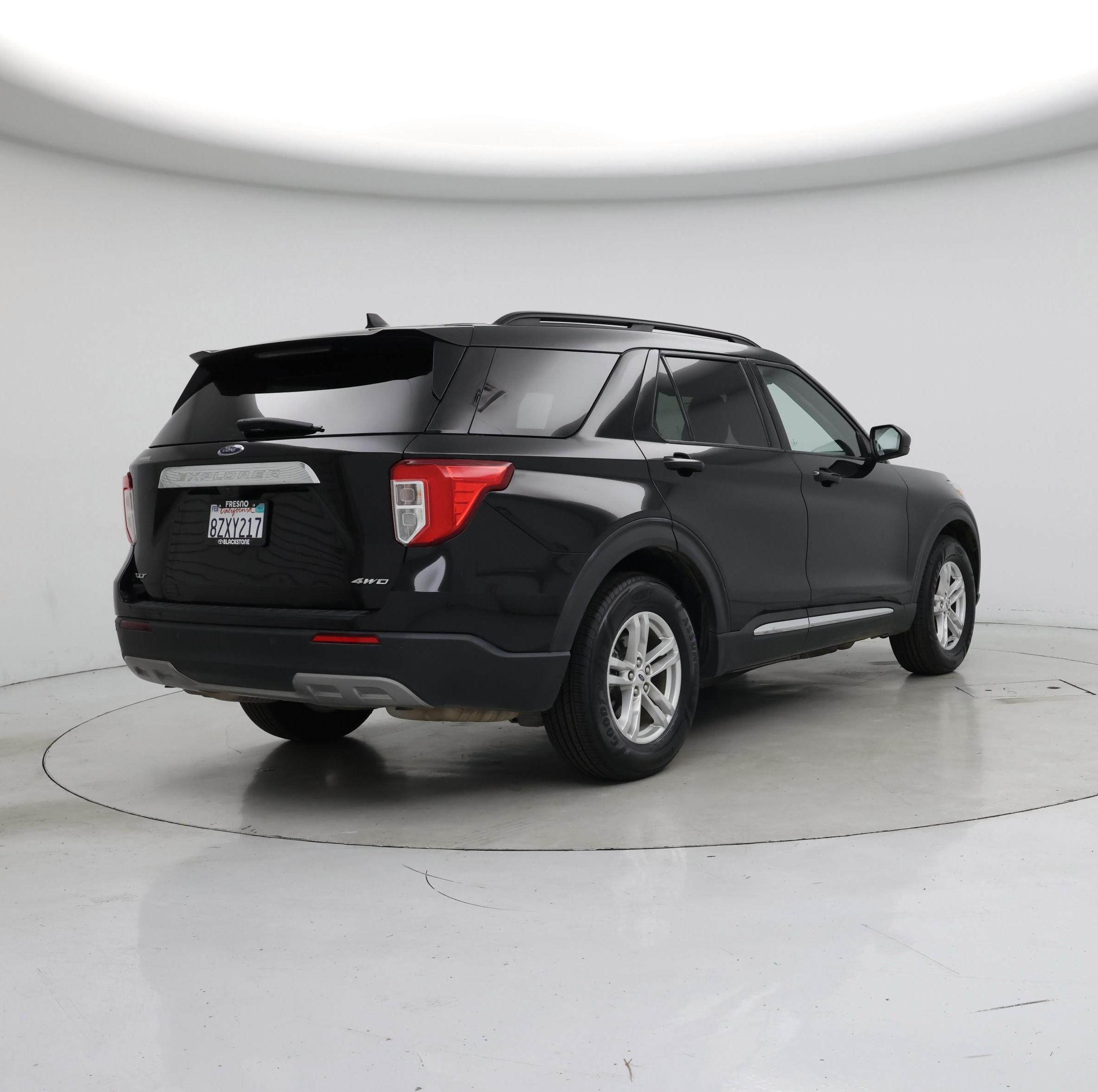 Thumbnail: 2022 Ford Explorer - 8