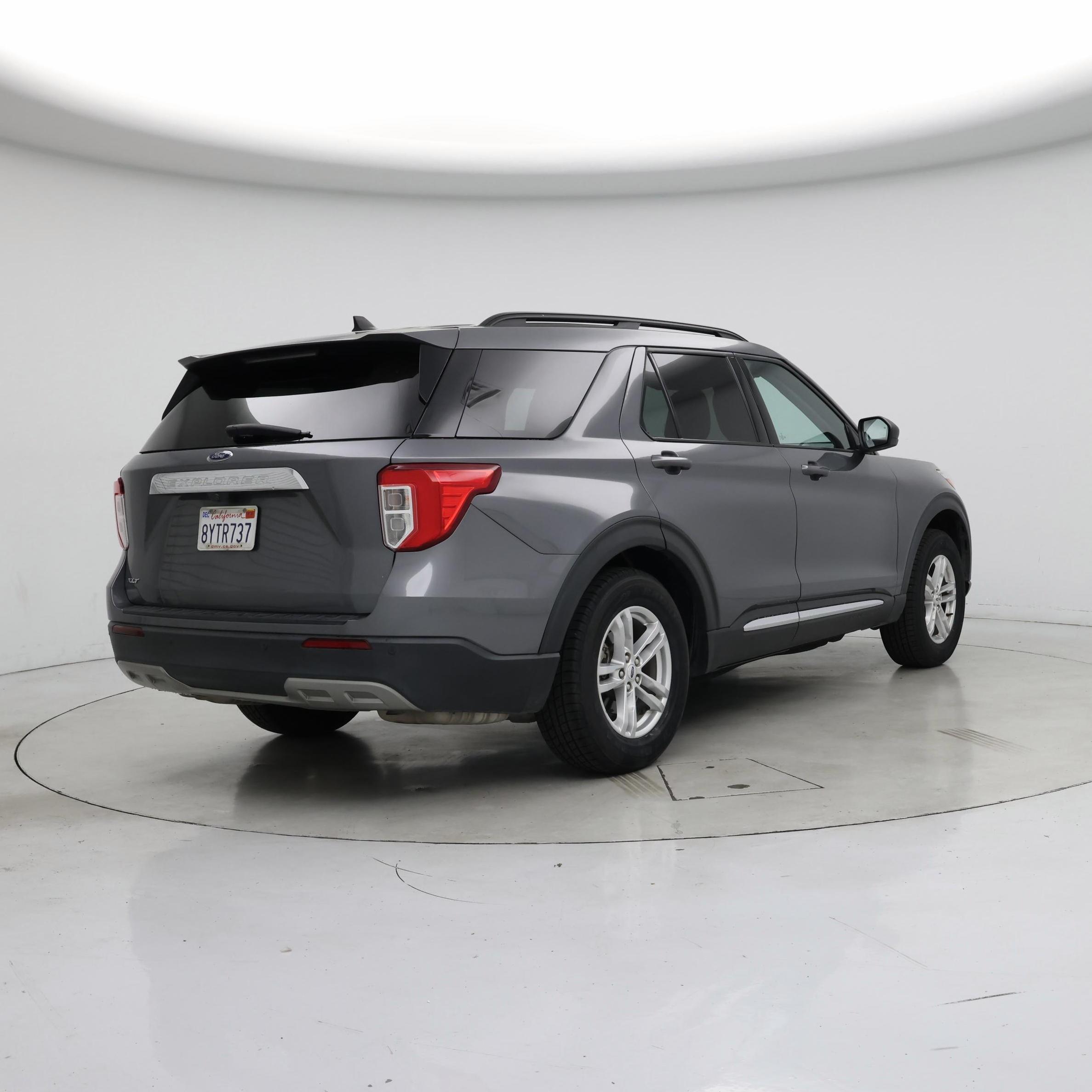 Thumbnail: 2021 Ford Explorer - 8