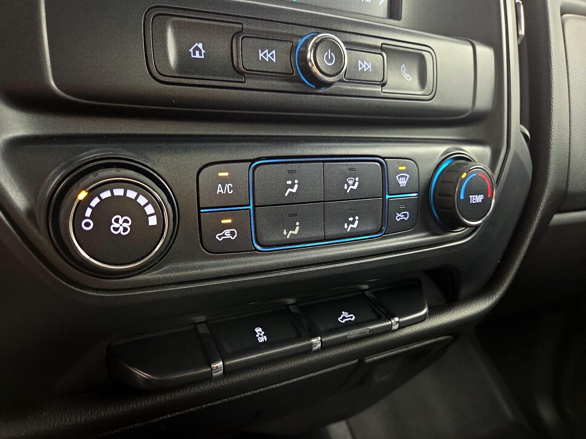 Thumbnail: 2017 Chevrolet Silverado 1500 - 15