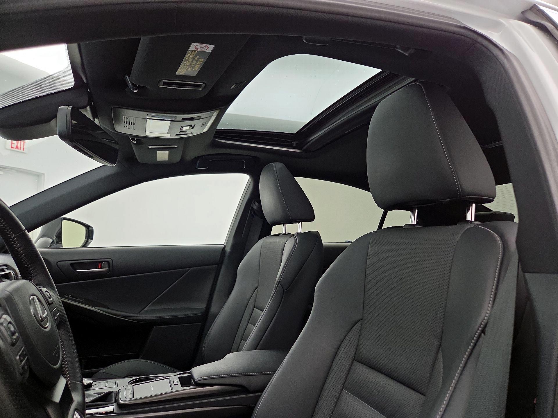 Thumbnail: 2021 Lexus IS - 18