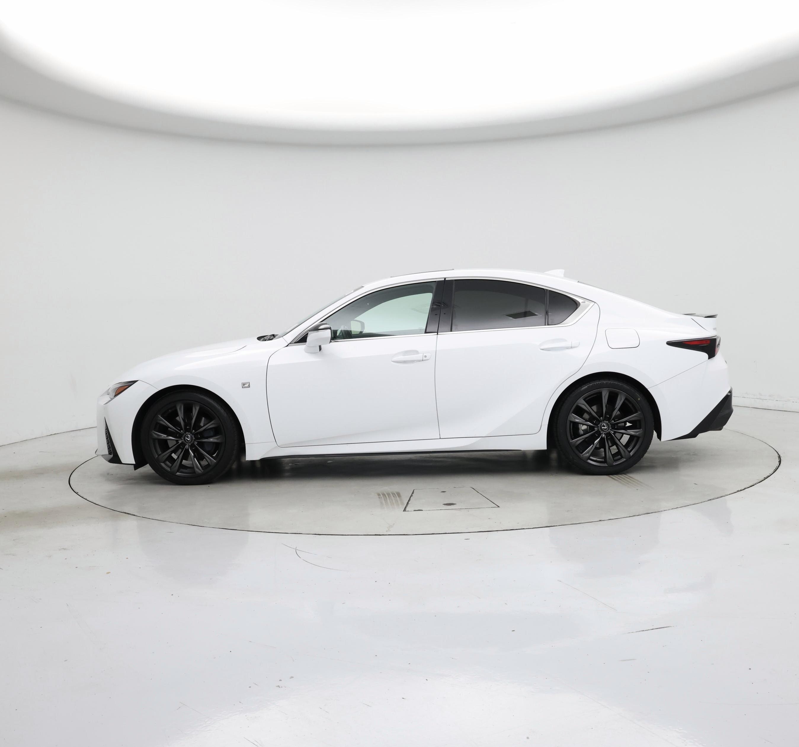 Thumbnail: 2021 Lexus IS - 3