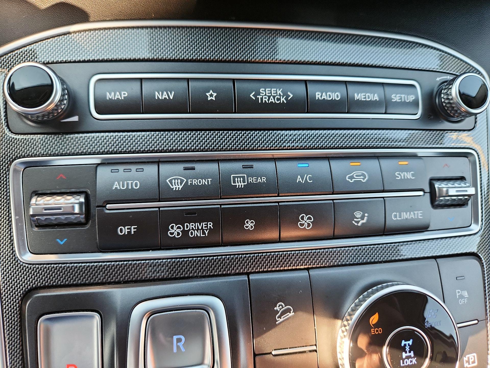 Thumbnail: 2022 Hyundai Santa Fe - 15