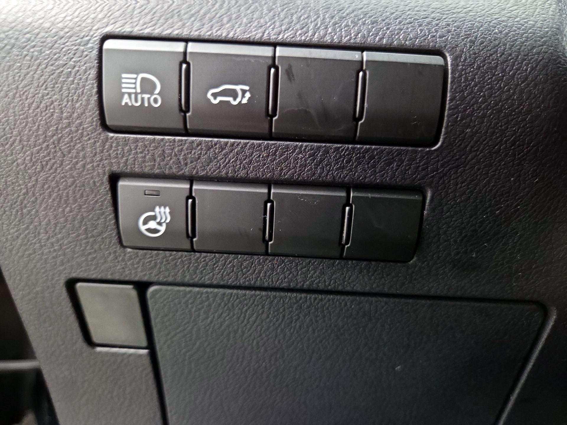 Thumbnail: 2021 Lexus RX - 13