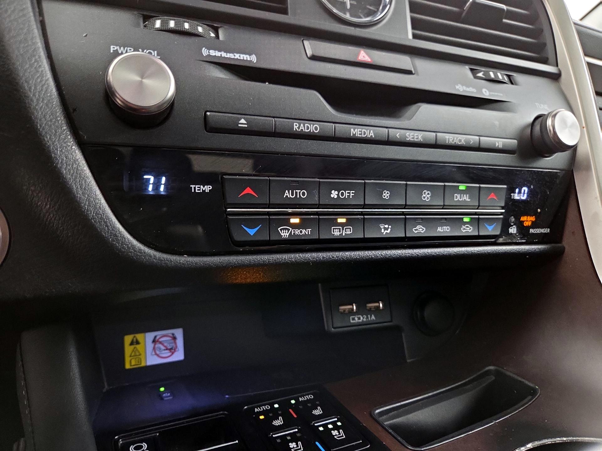 Thumbnail: 2021 Lexus RX - 17