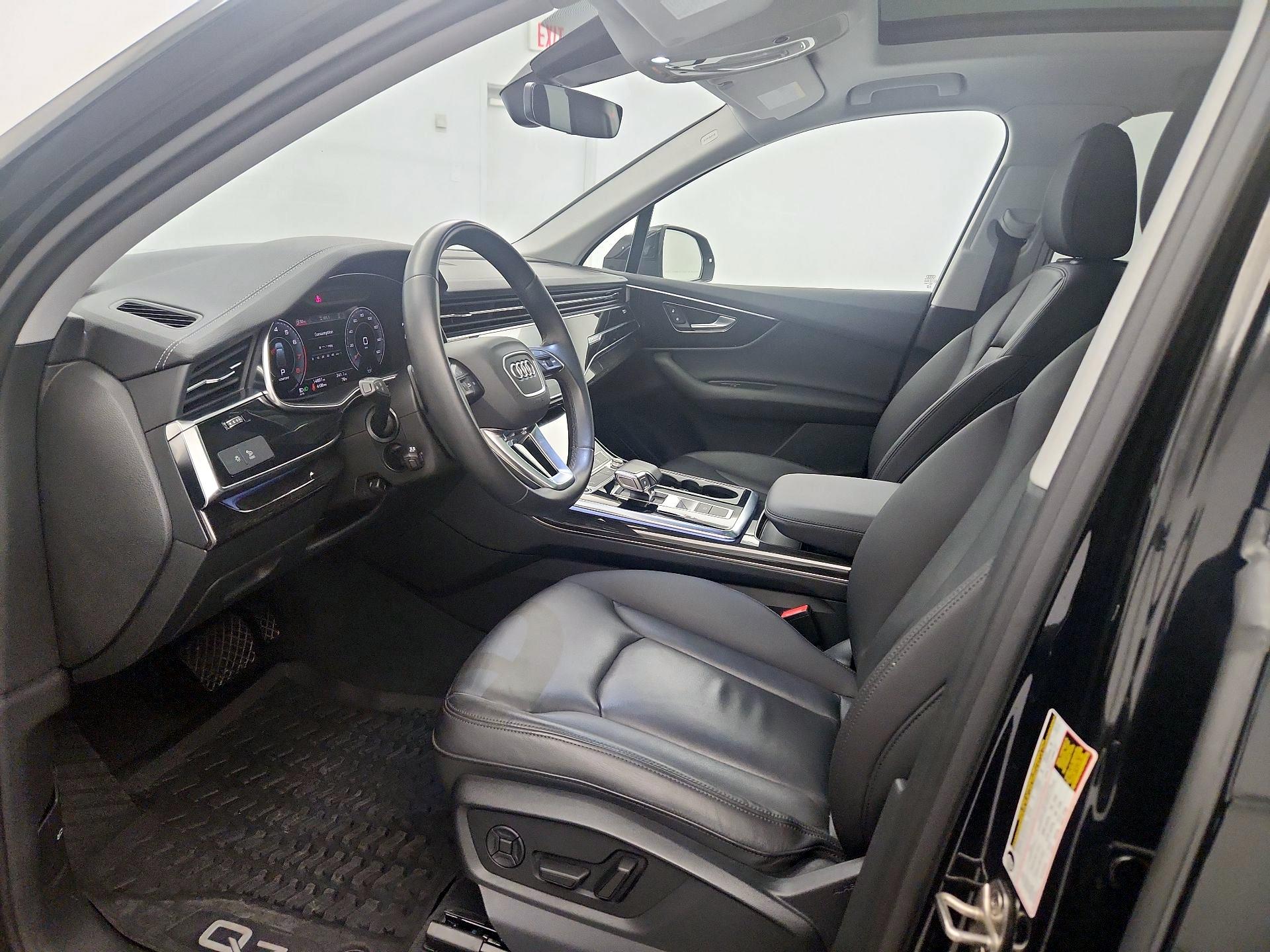 Thumbnail: 2023 Audi Q7 - 11