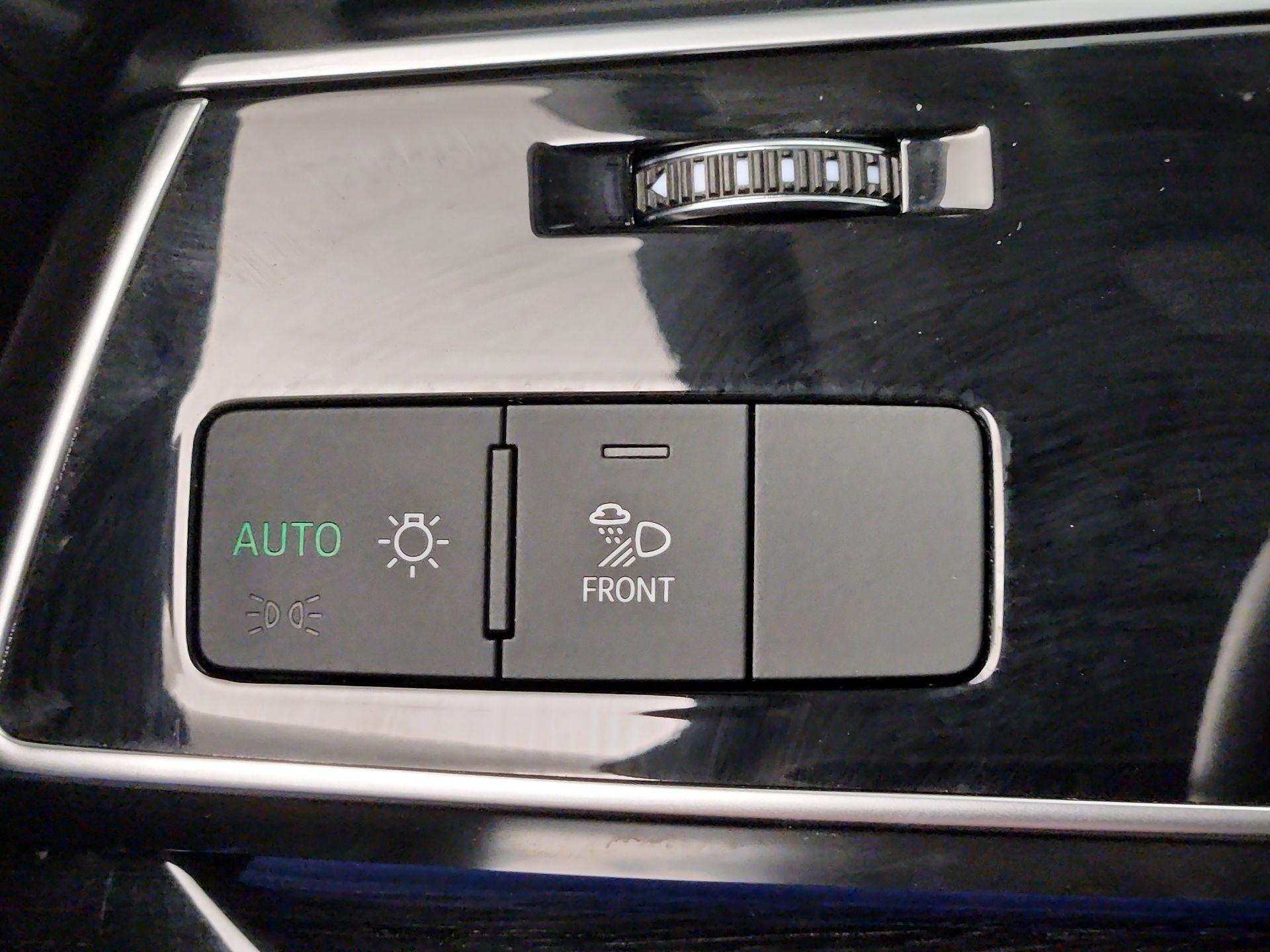 Thumbnail: 2023 Audi Q7 - 13