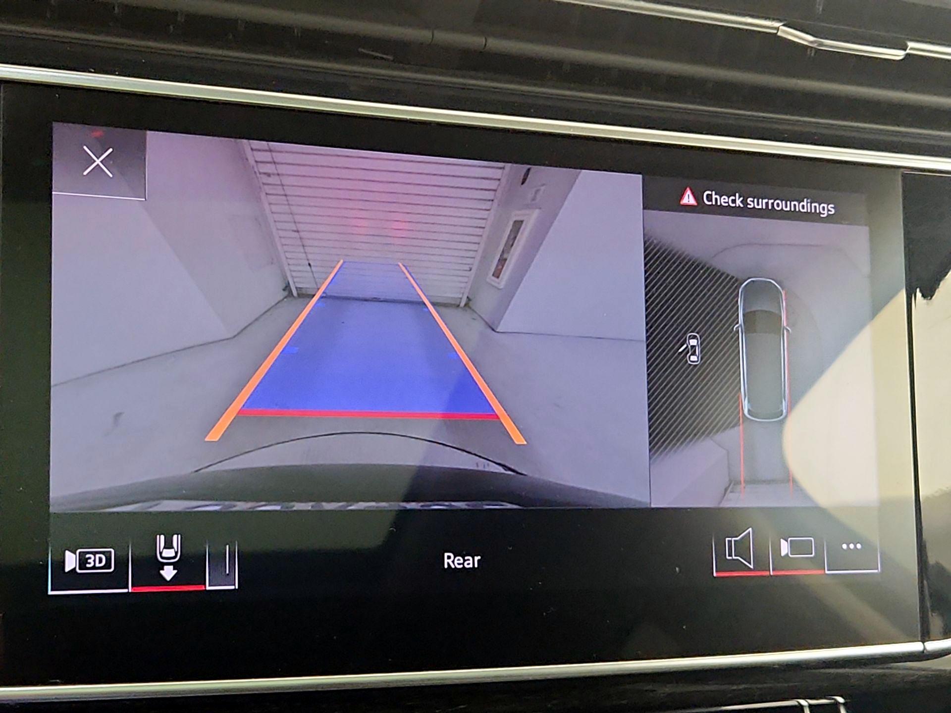 Thumbnail: 2023 Audi Q7 - 15