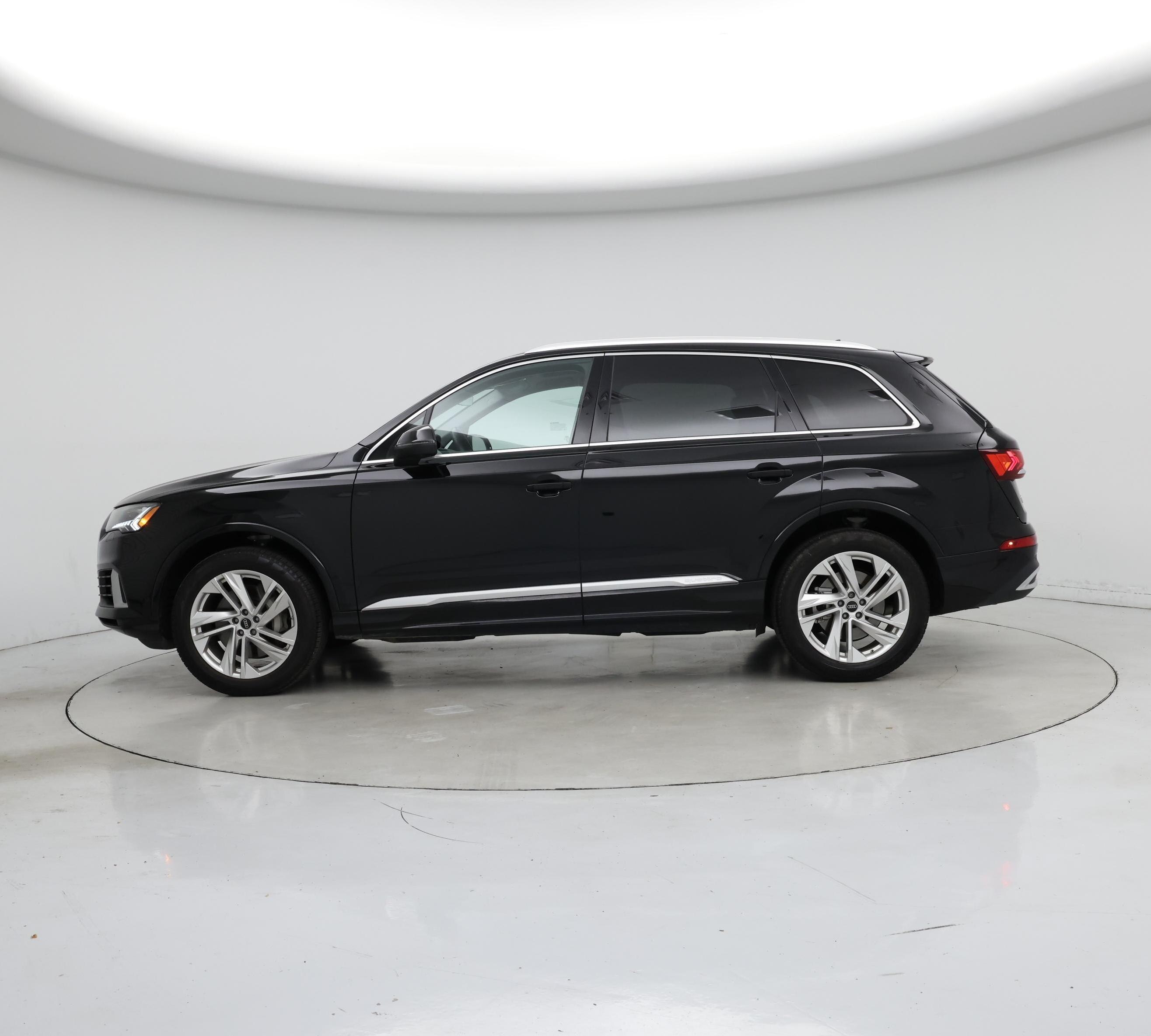 Thumbnail: 2023 Audi Q7 - 3