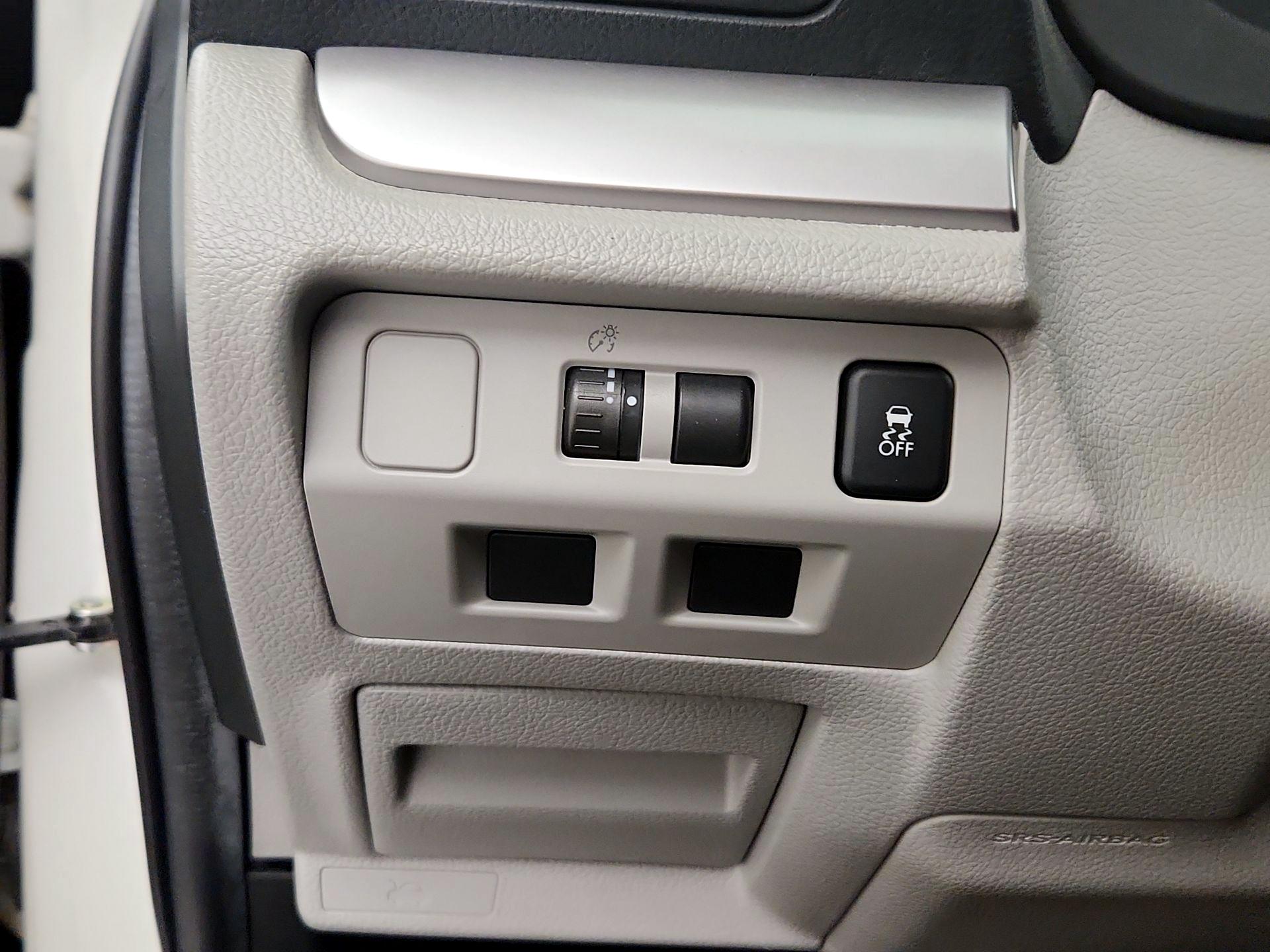 Thumbnail: 2015 Subaru Forester - 13