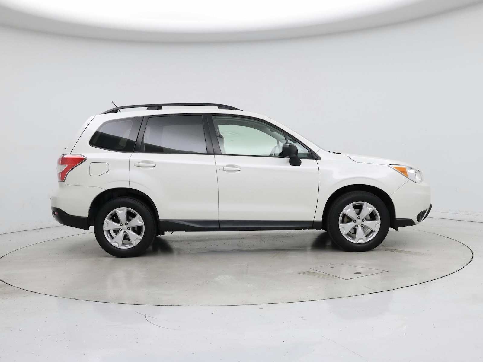 2015 Subaru Forester i - Photo 8