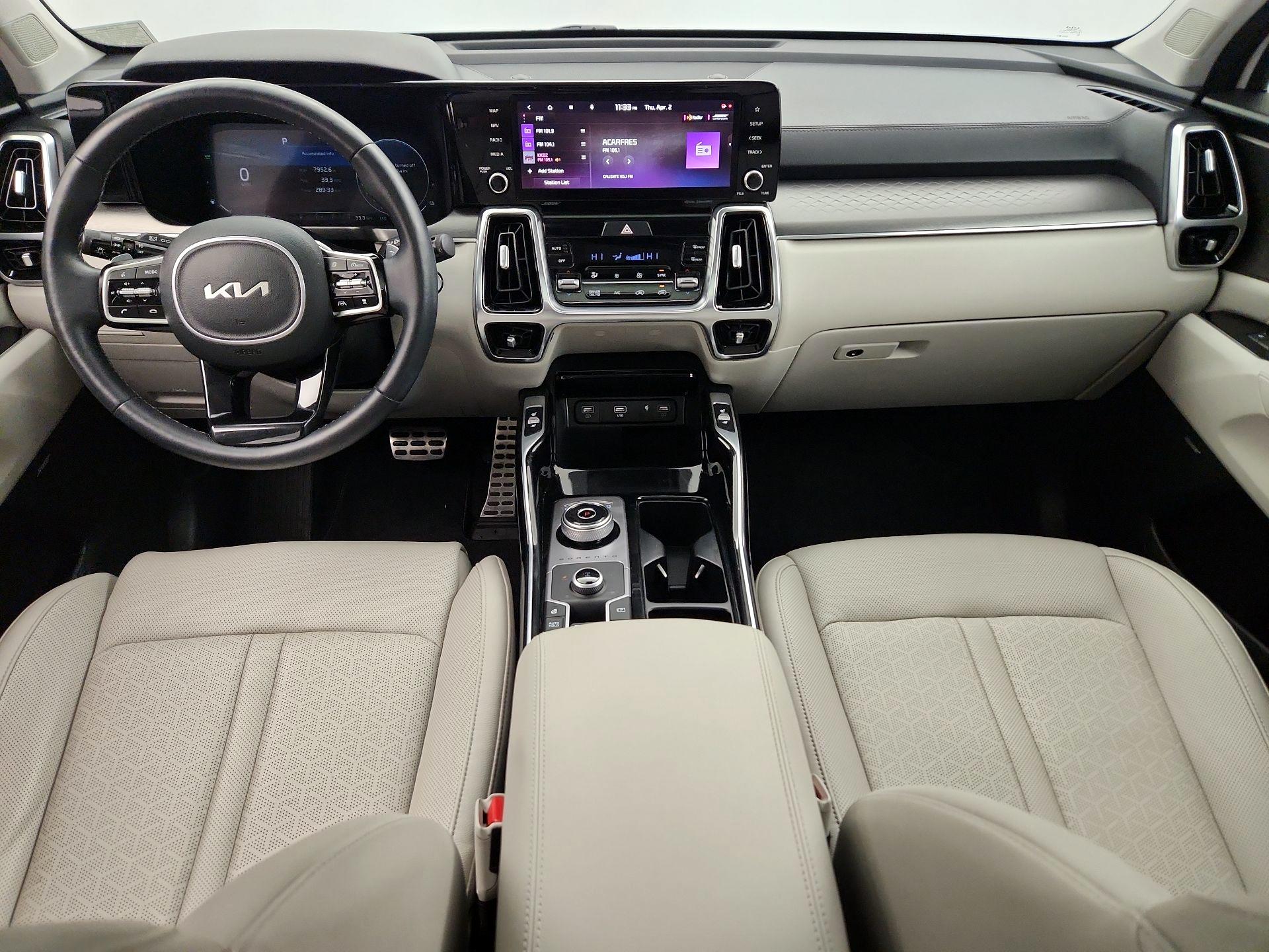 Thumbnail: 2023 Kia Sorento - 9