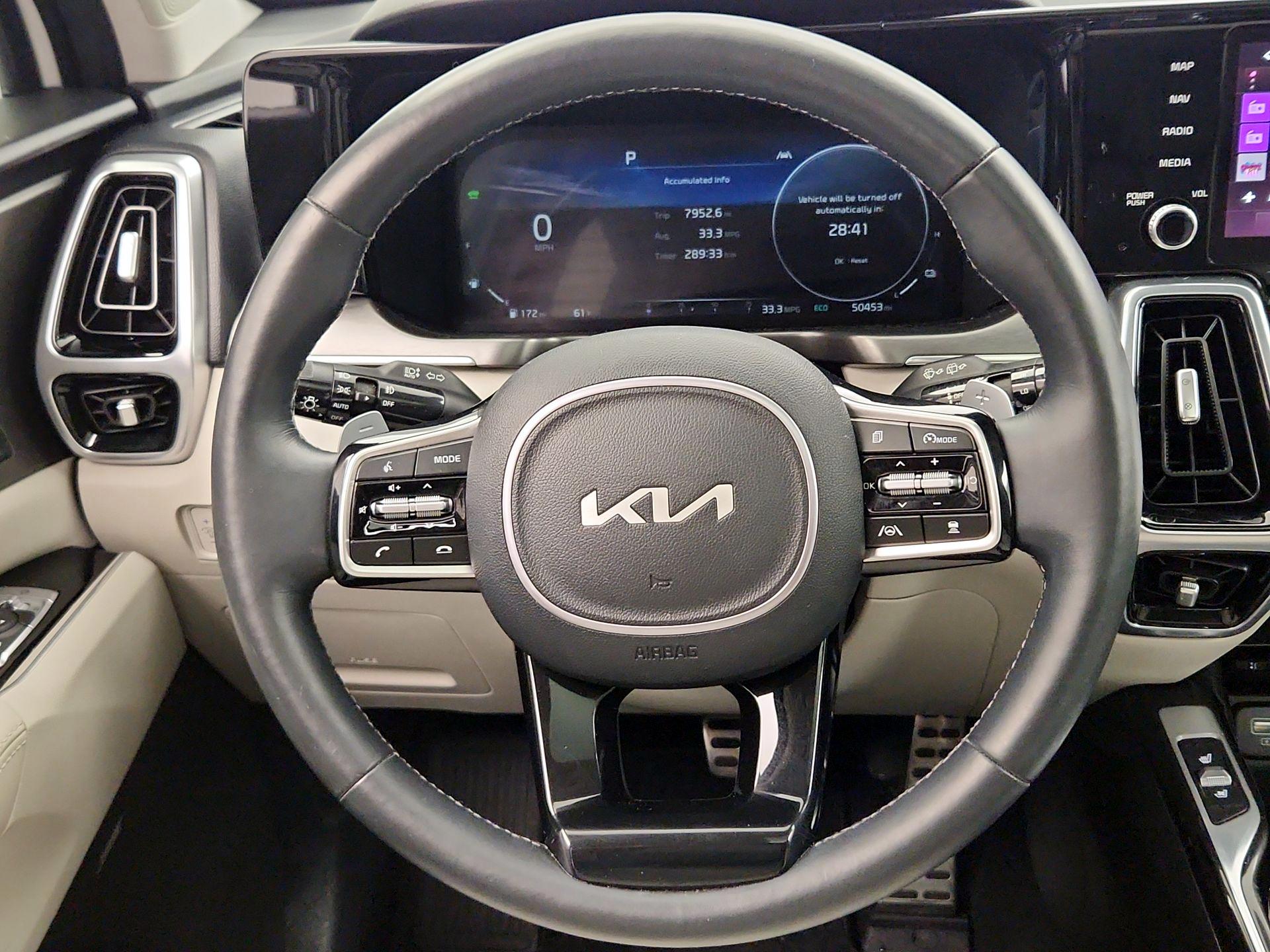 Thumbnail: 2023 Kia Sorento - 10