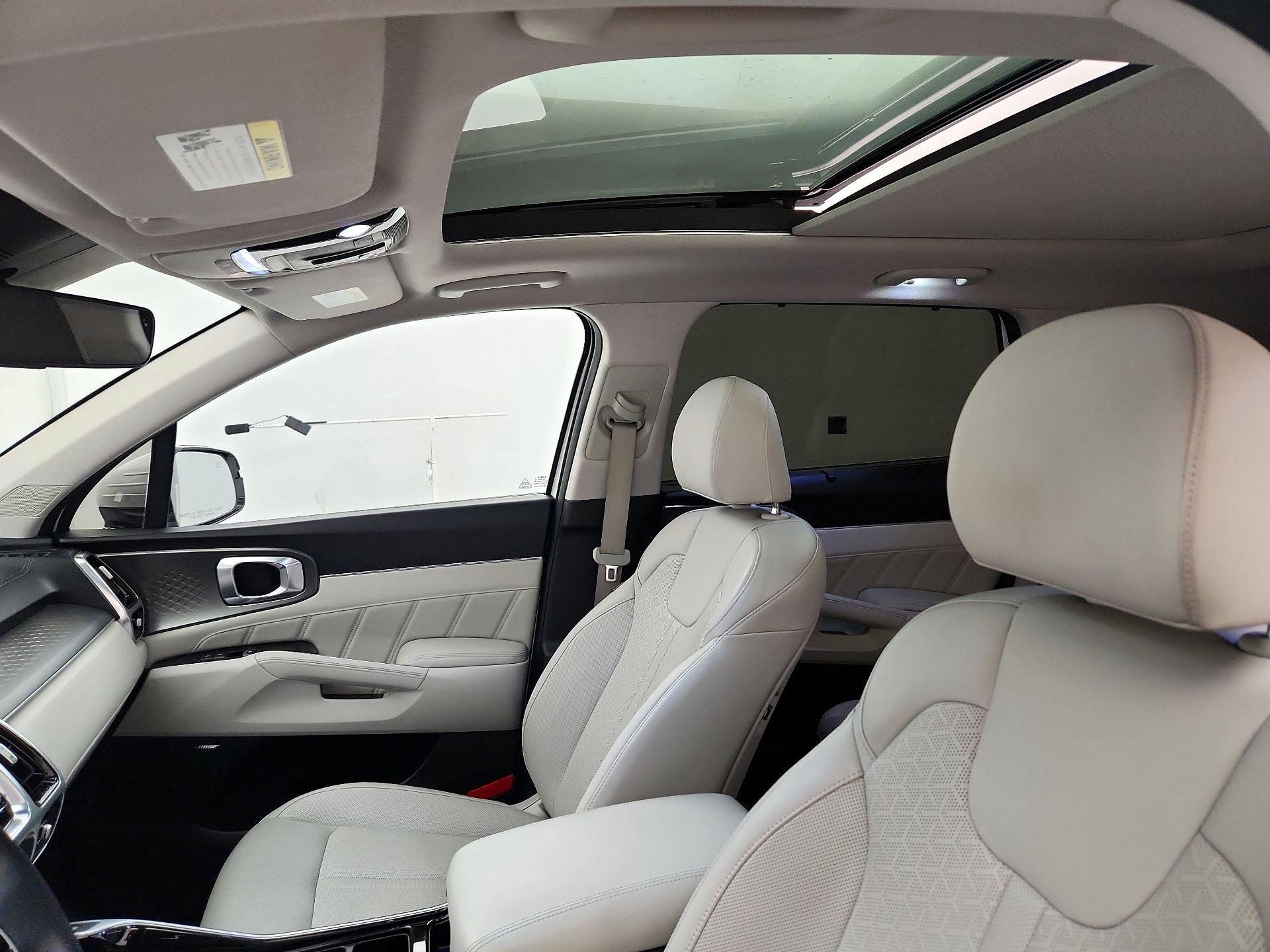Thumbnail: 2023 Kia Sorento - 19