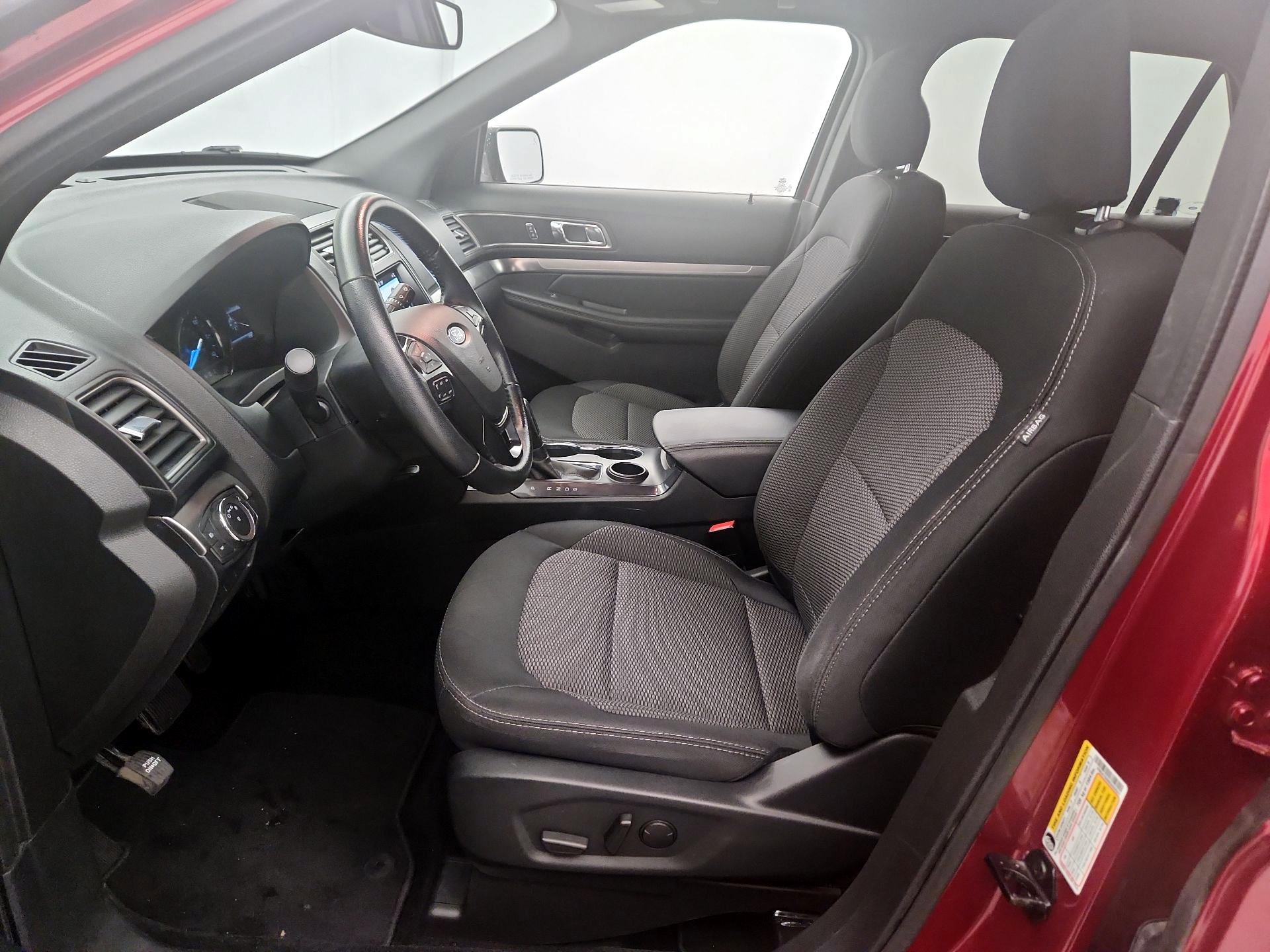 Thumbnail: 2019 Ford Explorer - 11