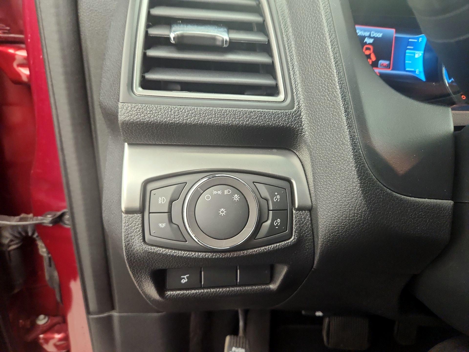 Thumbnail: 2019 Ford Explorer - 13