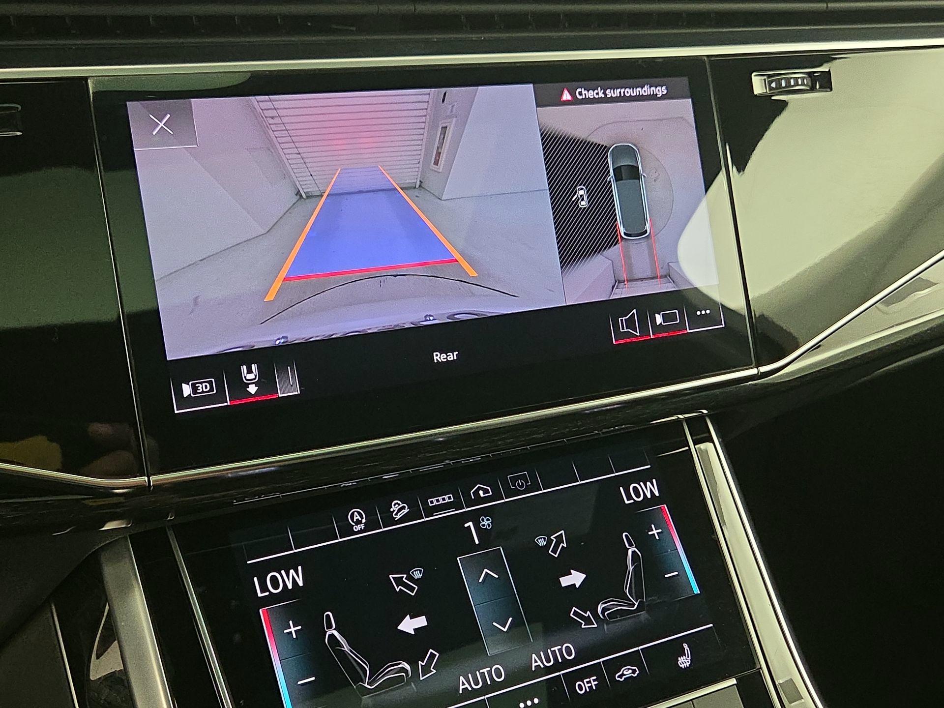 Thumbnail: 2021 Audi Q7 - 13