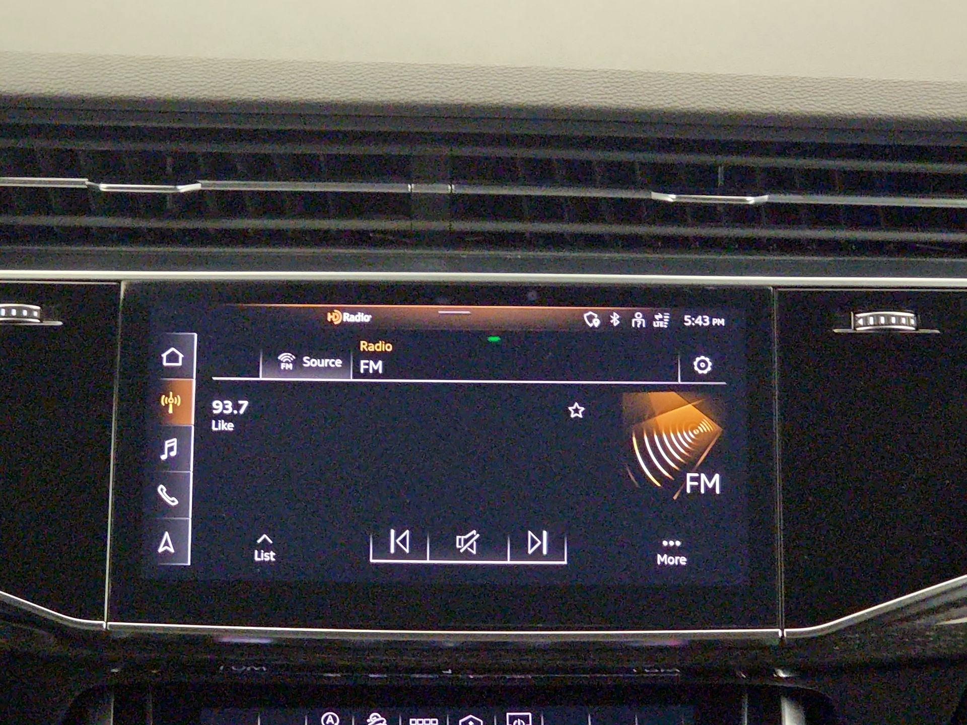 Thumbnail: 2021 Audi Q7 - 14