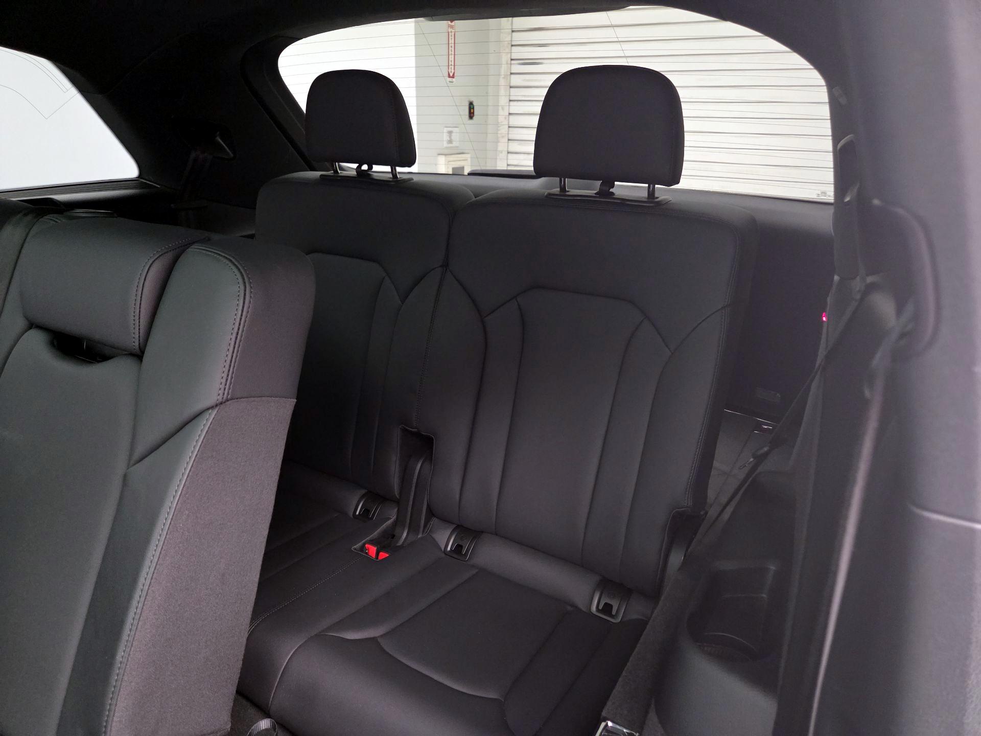 Thumbnail: 2021 Audi Q7 - 20