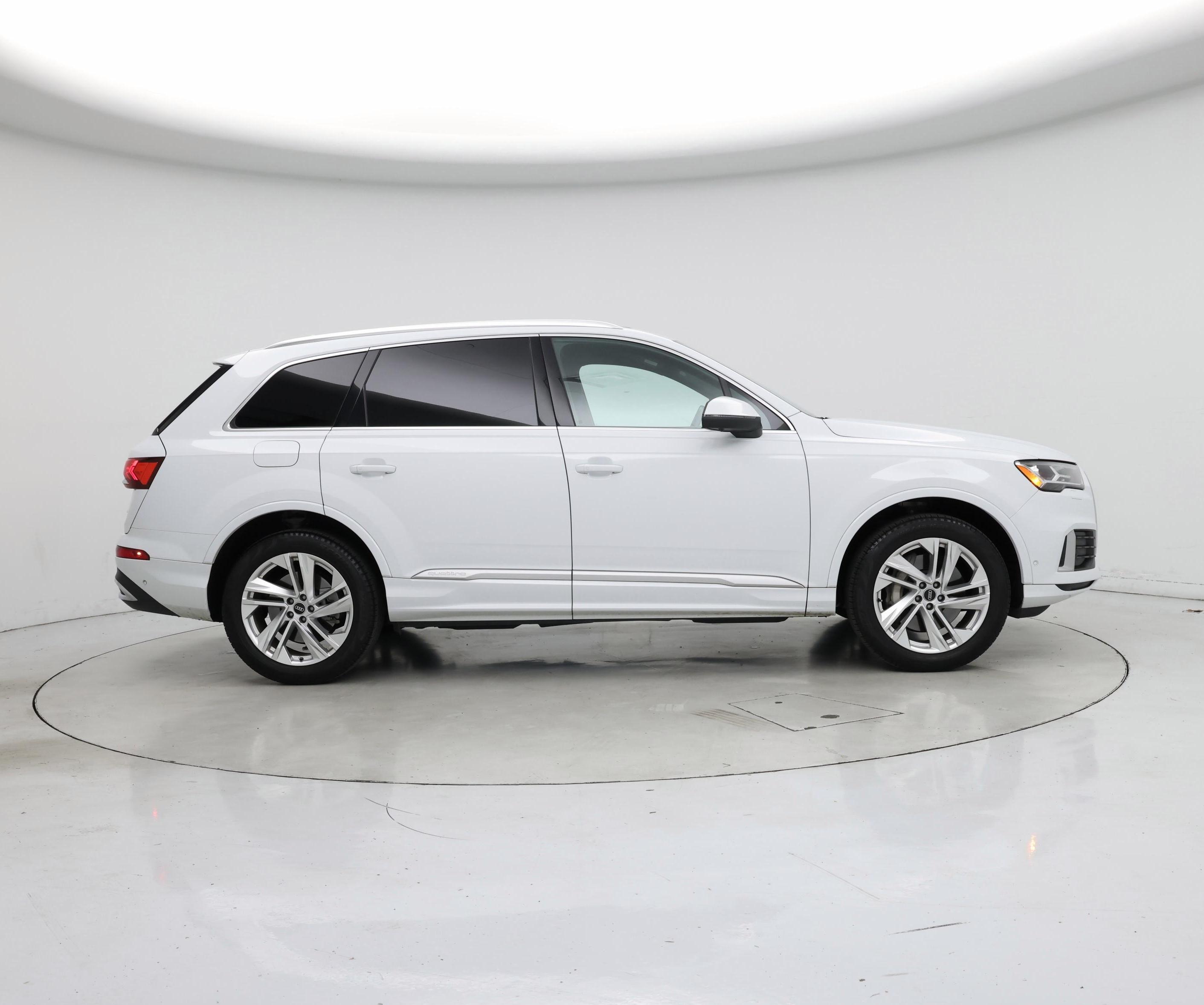 Thumbnail: 2021 Audi Q7 - 7