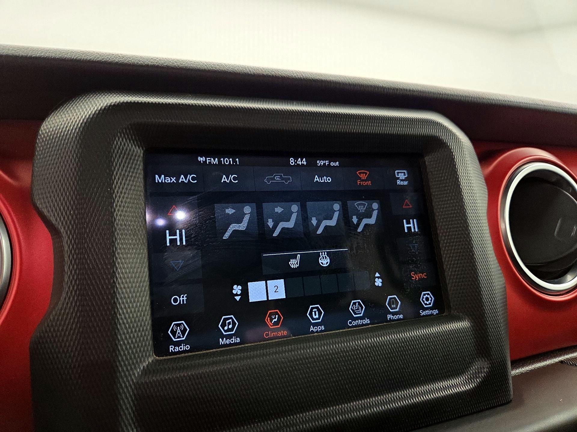 Thumbnail: 2021 Jeep Gladiator - 16