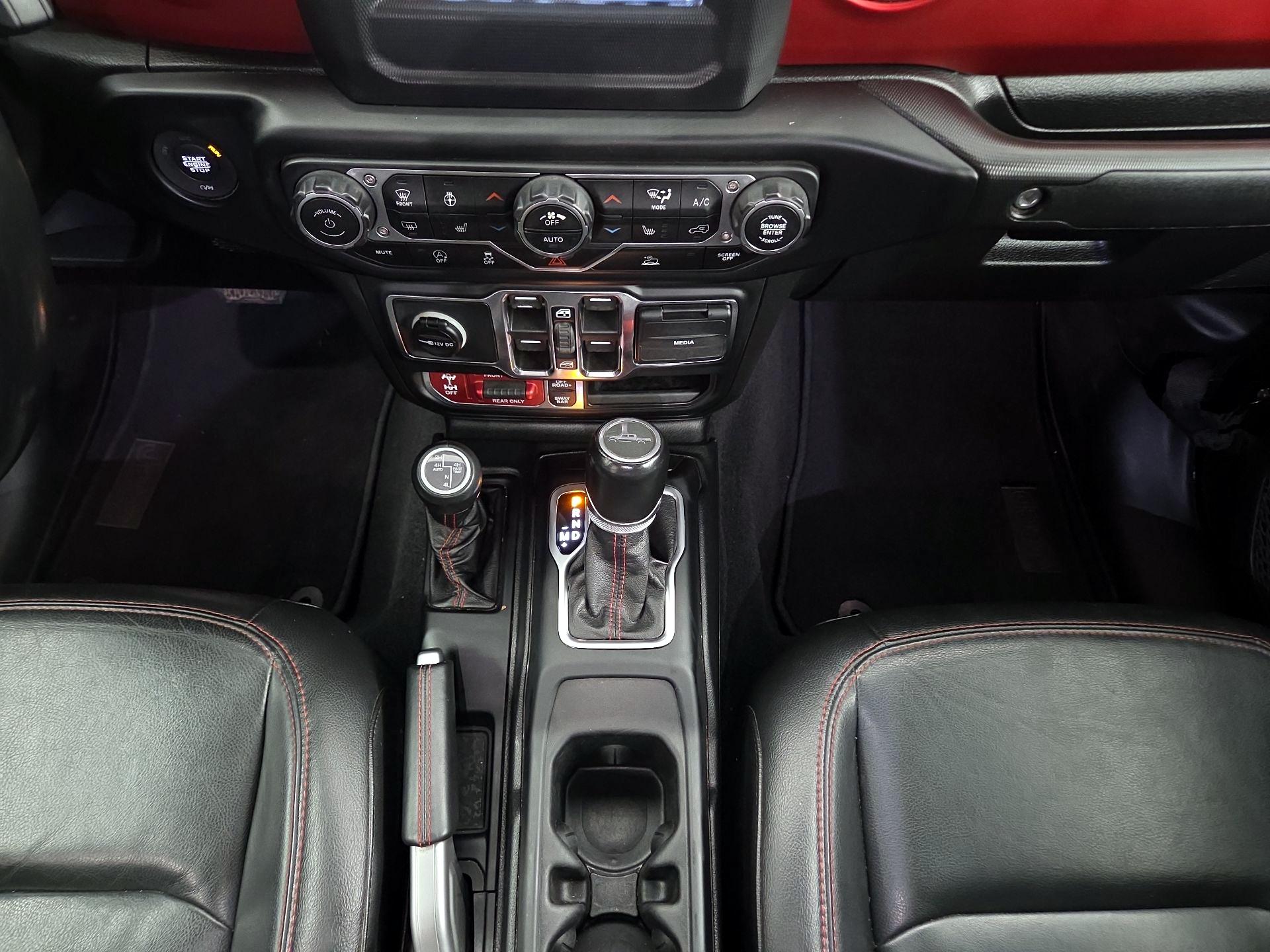 Thumbnail: 2021 Jeep Gladiator - 17