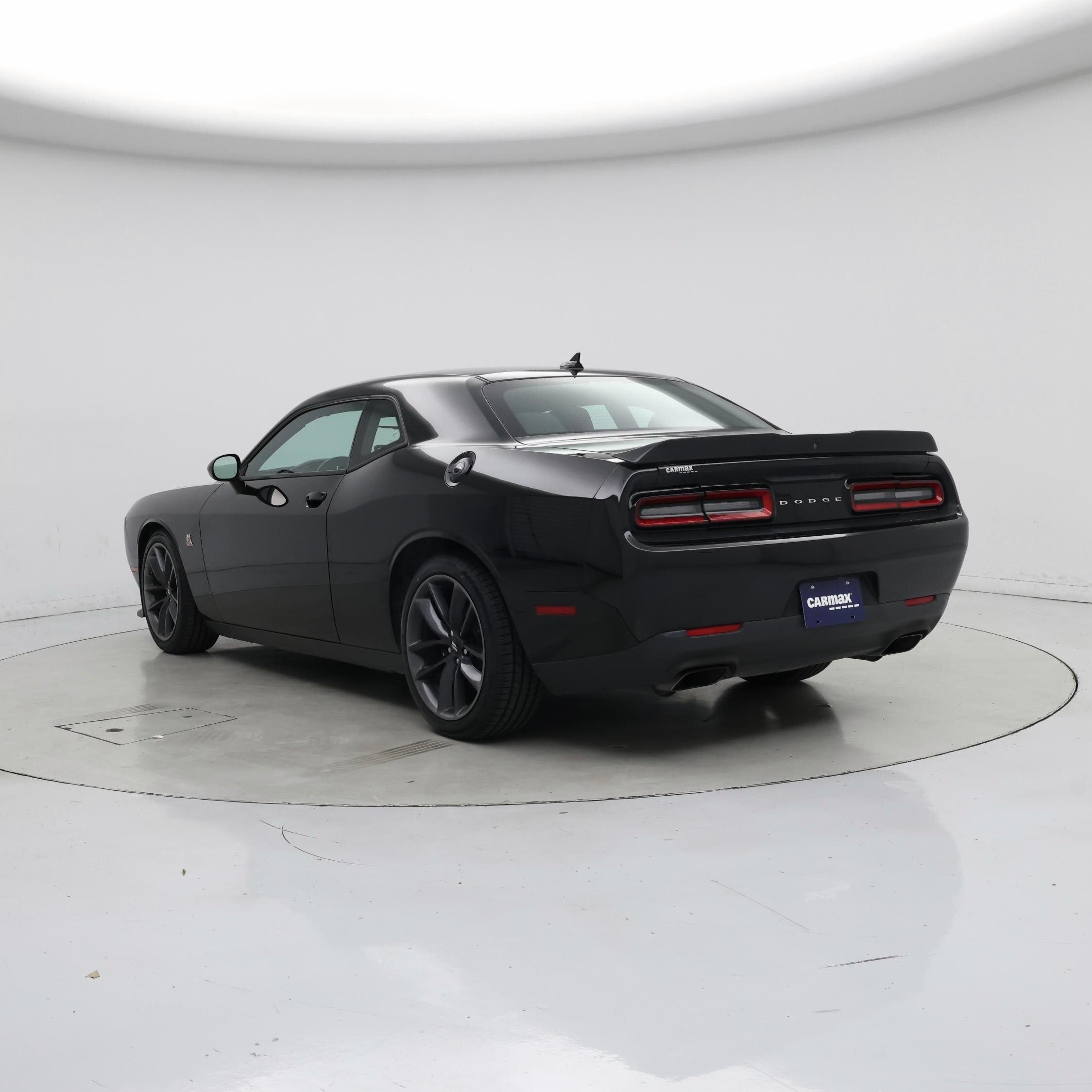 Thumbnail: 2019 Dodge Challenger - 2