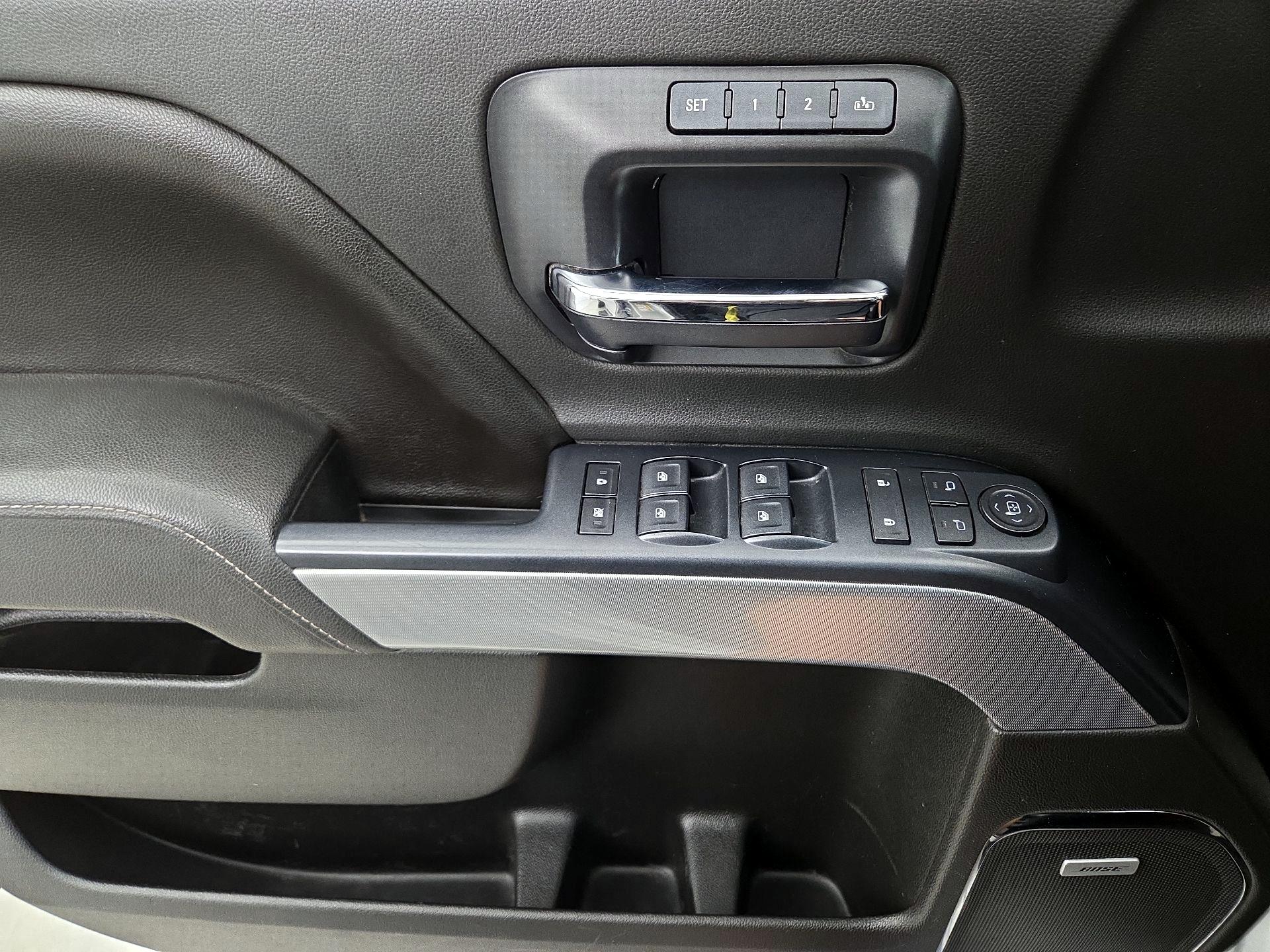 Thumbnail: 2015 Chevrolet Silverado 3500 - 12