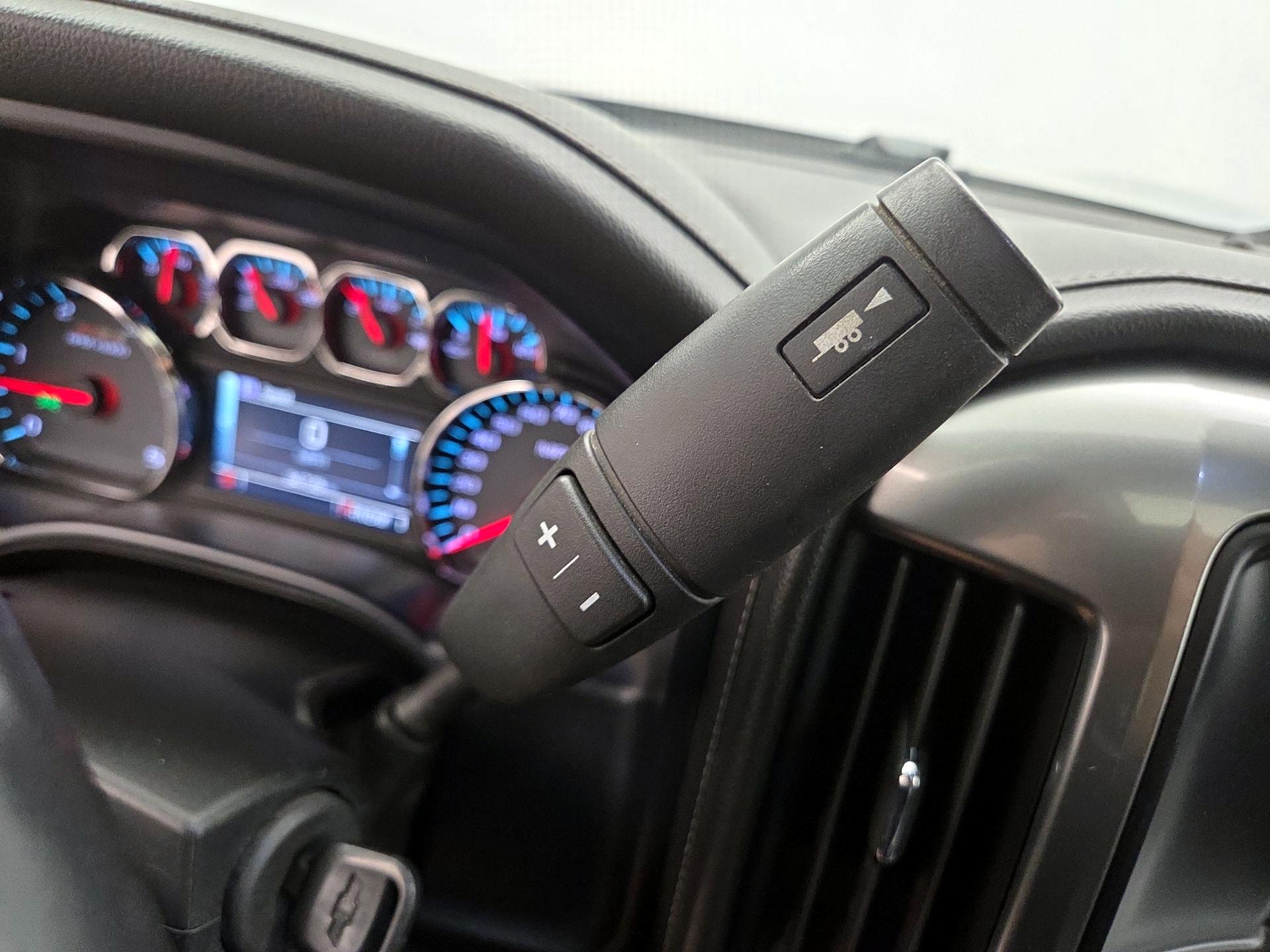 Thumbnail: 2015 Chevrolet Silverado 3500 - 18