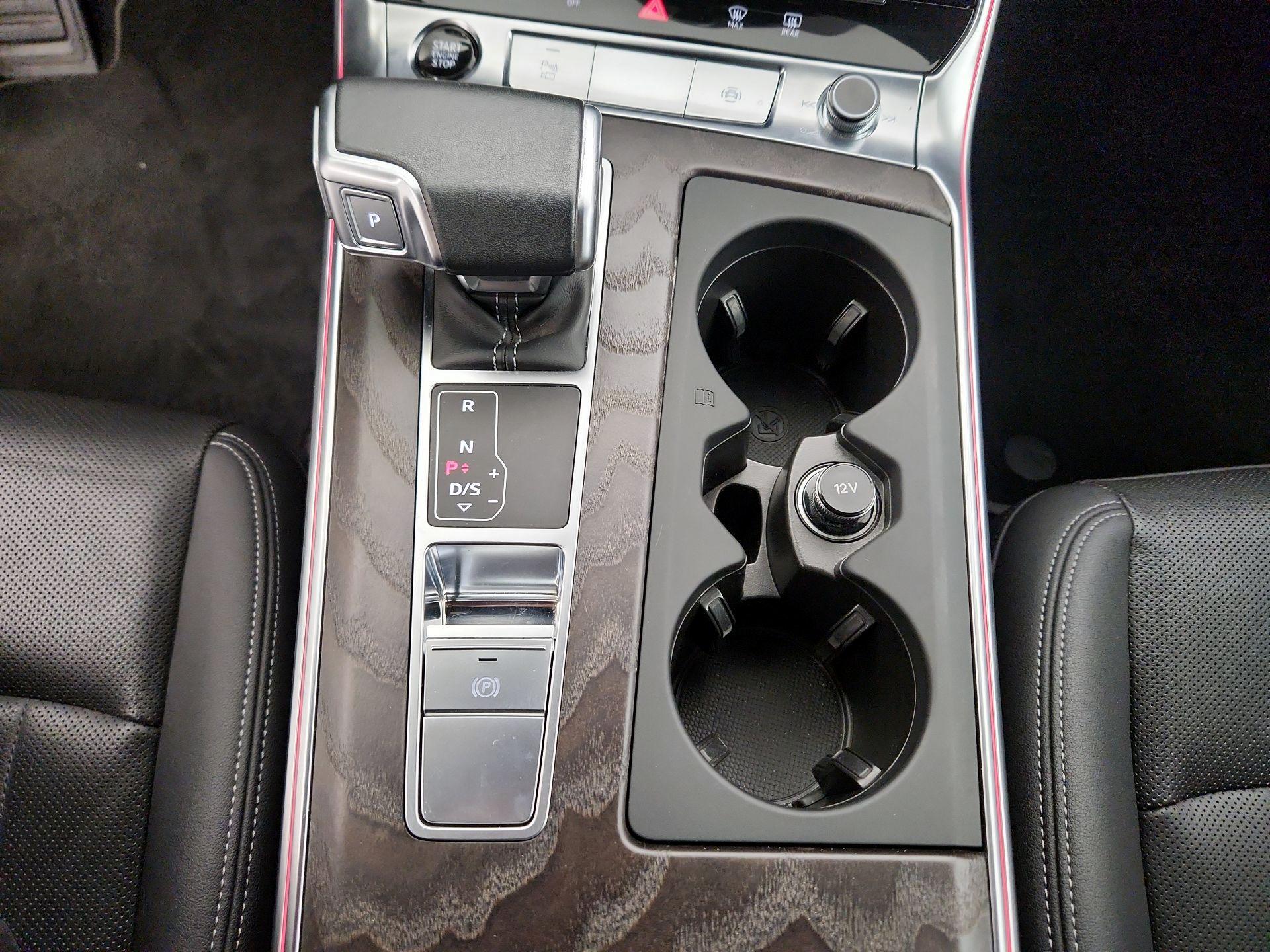 Thumbnail: 2021 Audi A6 - 16