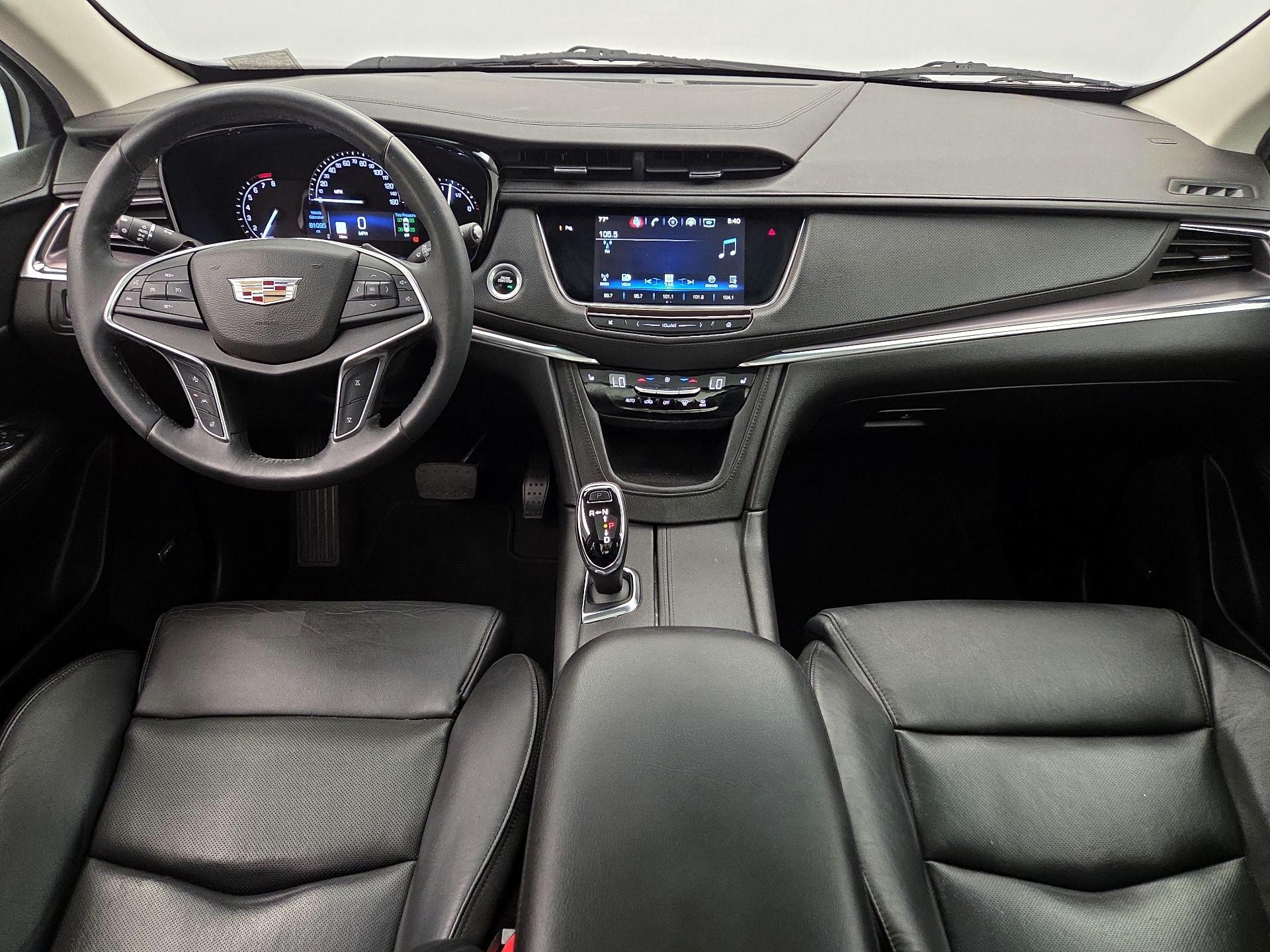 Thumbnail: 2017 Cadillac XT5 - 9