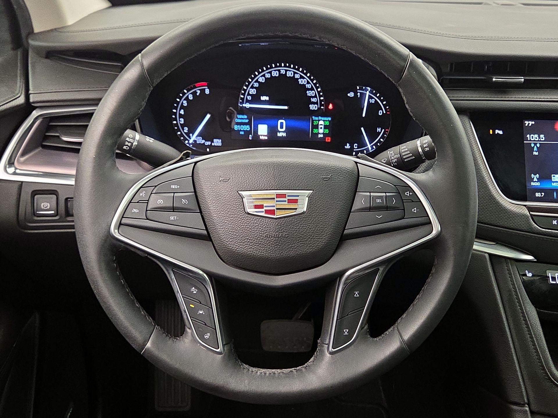 Thumbnail: 2017 Cadillac XT5 - 10