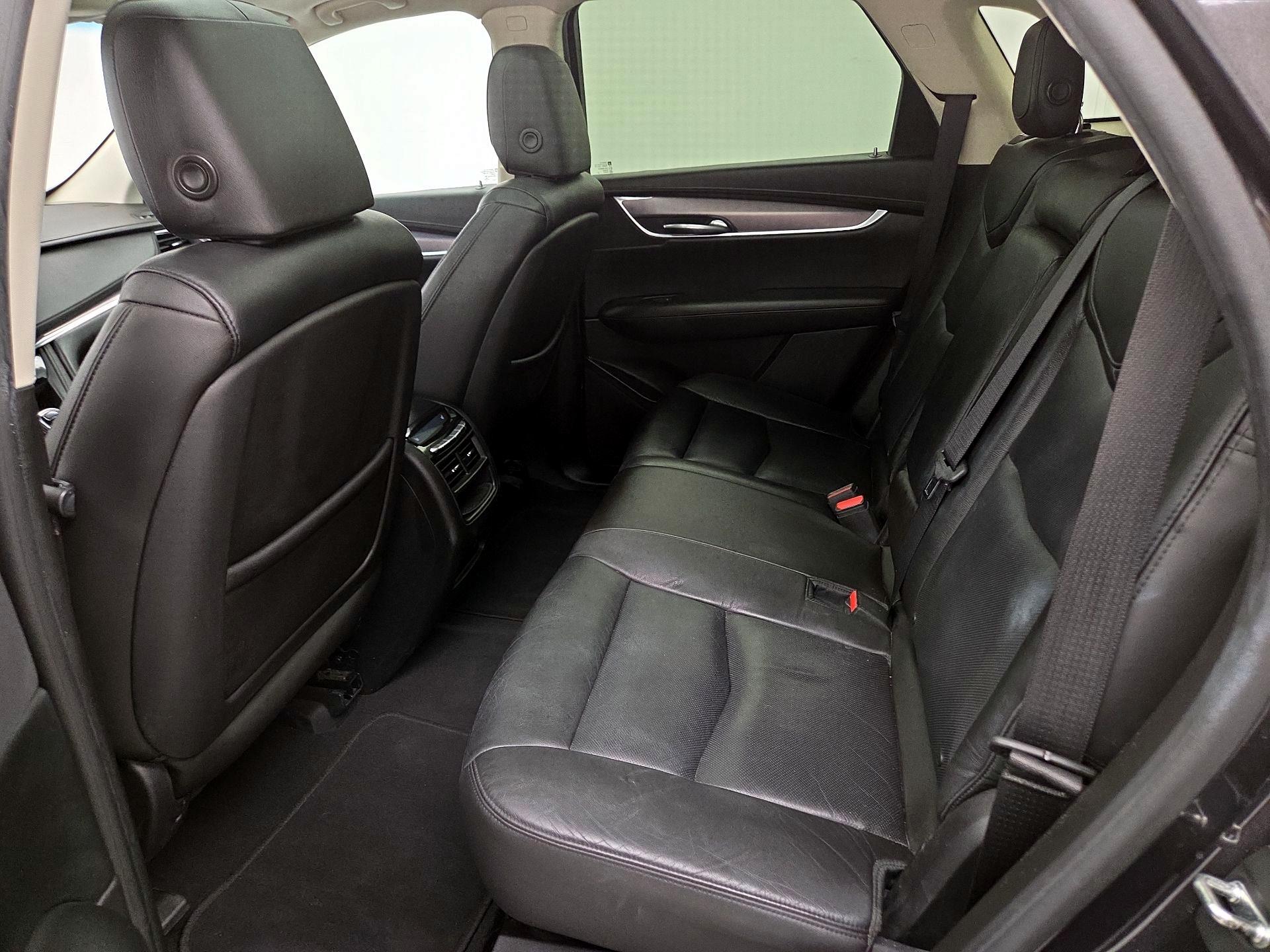 Thumbnail: 2017 Cadillac XT5 - 20