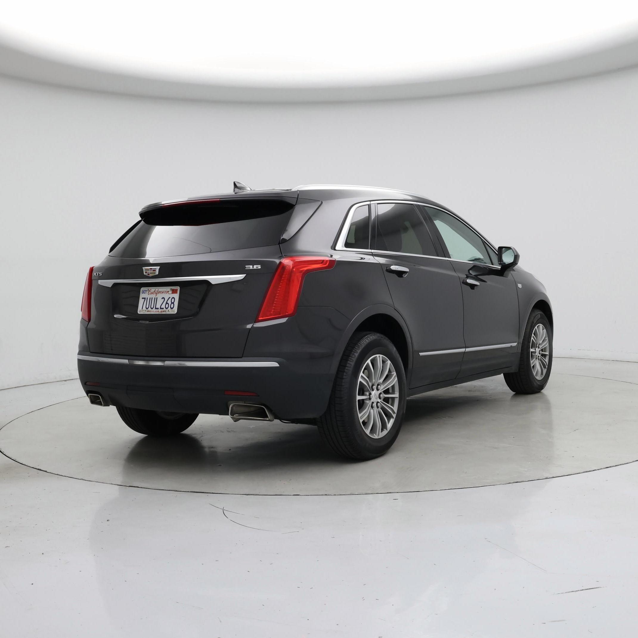 Thumbnail: 2017 Cadillac XT5 - 8