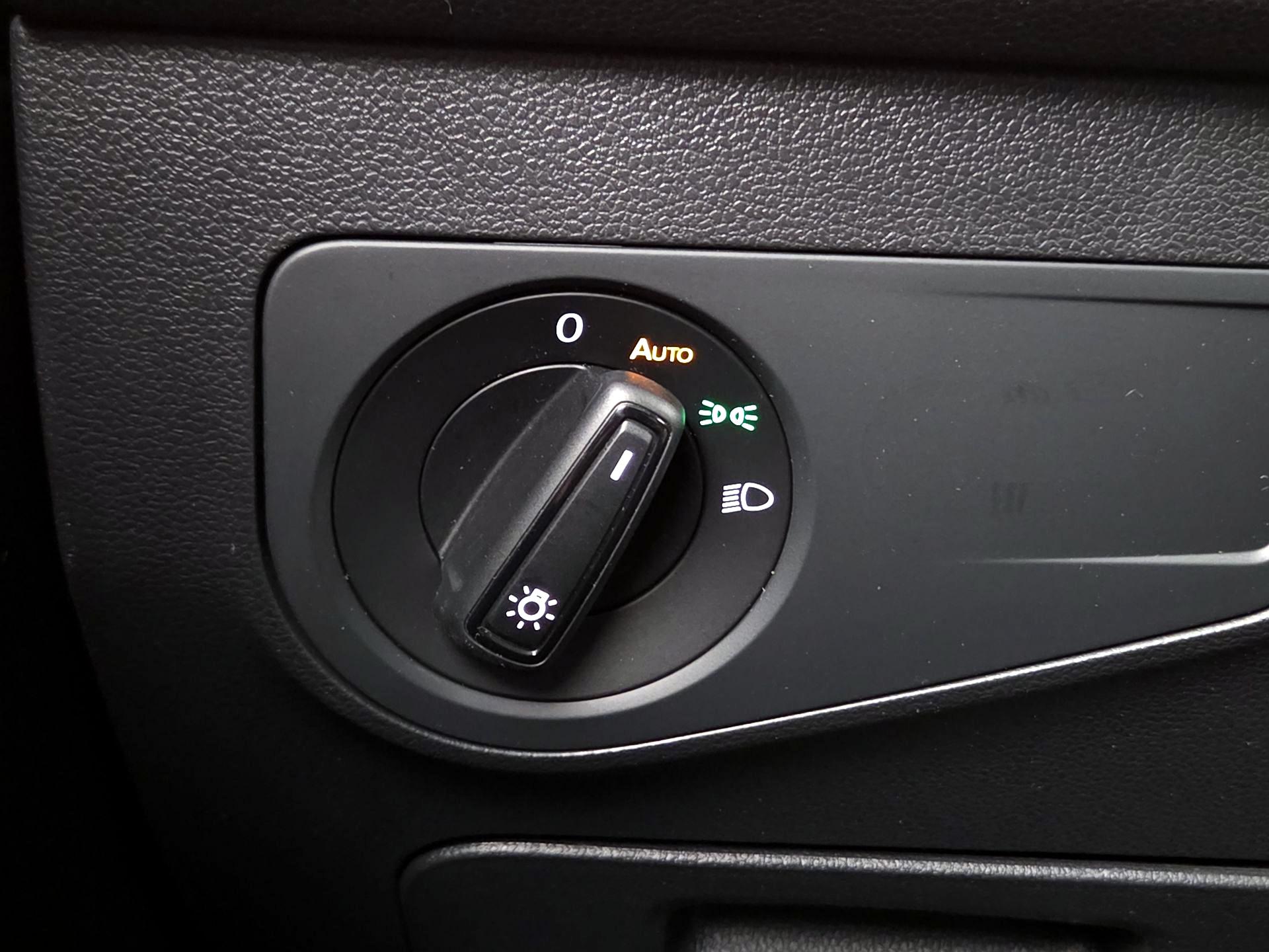 Thumbnail: 2023 Volkswagen Tiguan - 13