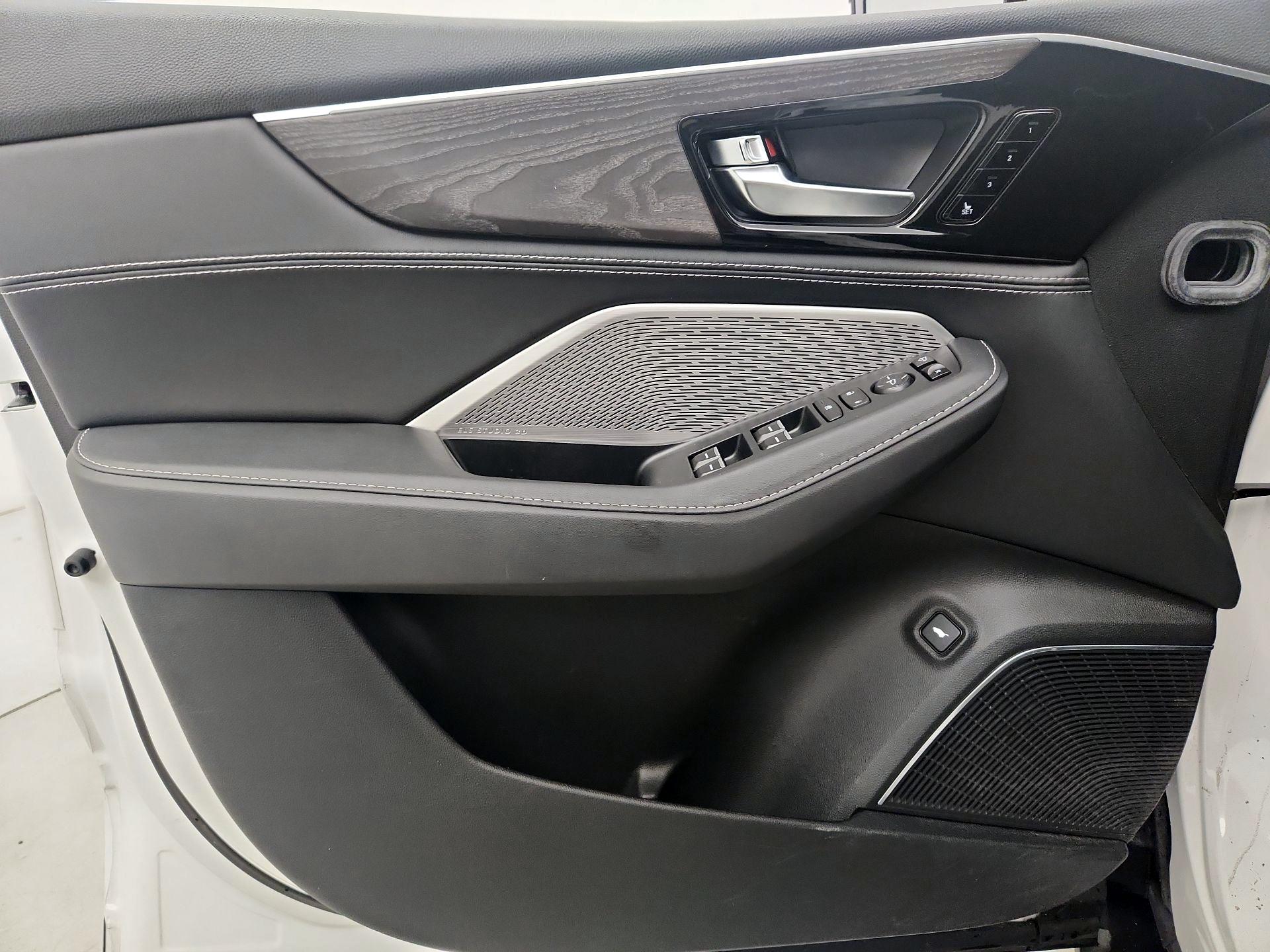 Thumbnail: 2023 Acura MDX - 12