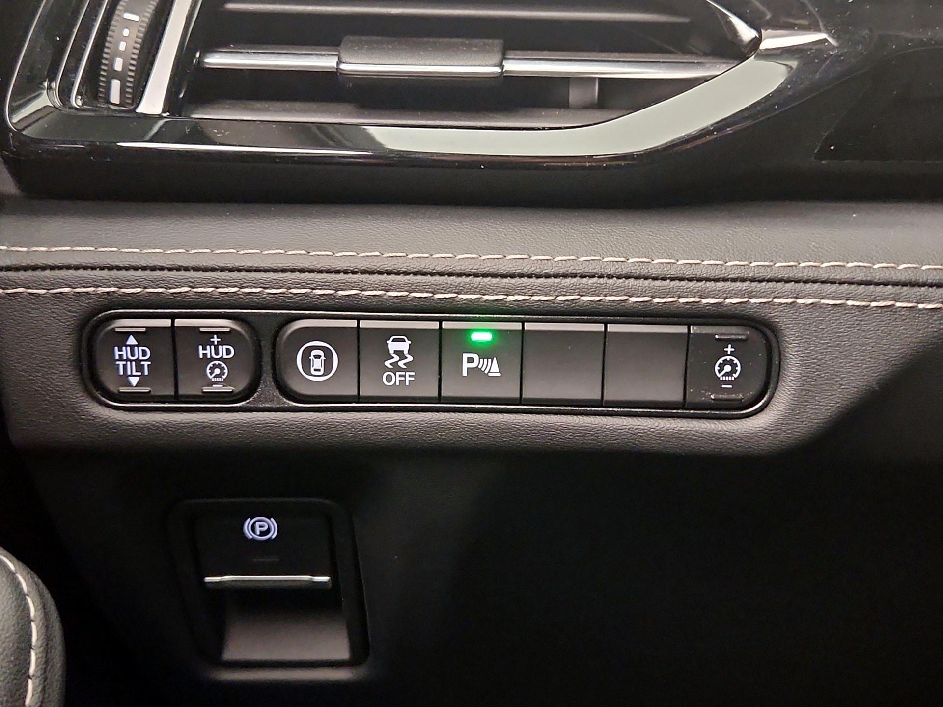 Thumbnail: 2023 Acura MDX - 13