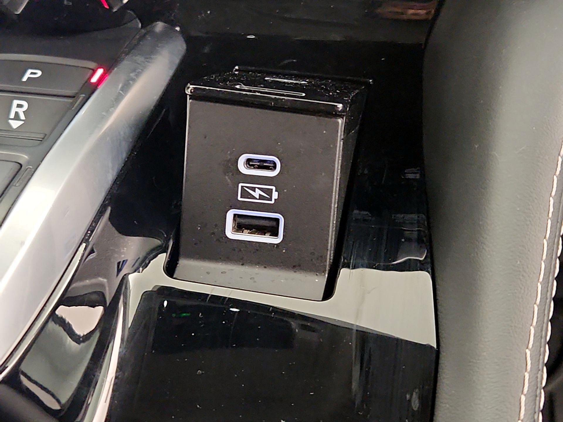 Thumbnail: 2023 Acura MDX - 19