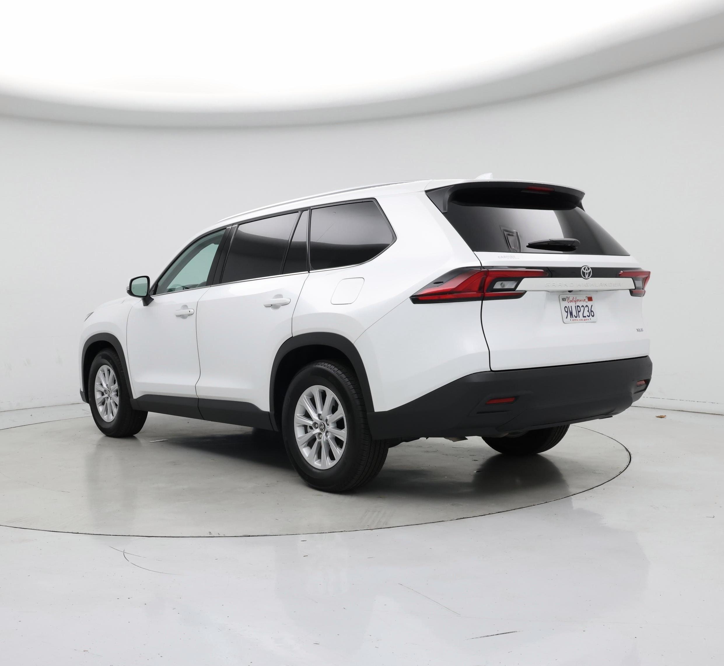 Thumbnail: 2026 Toyota Grand Highlander - 2