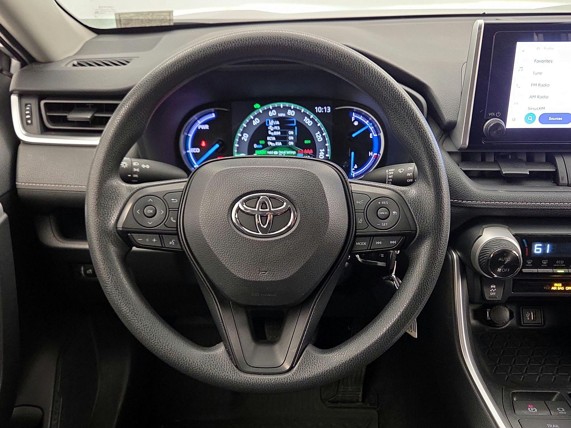 Thumbnail: 2025 Toyota RAV4 - 10