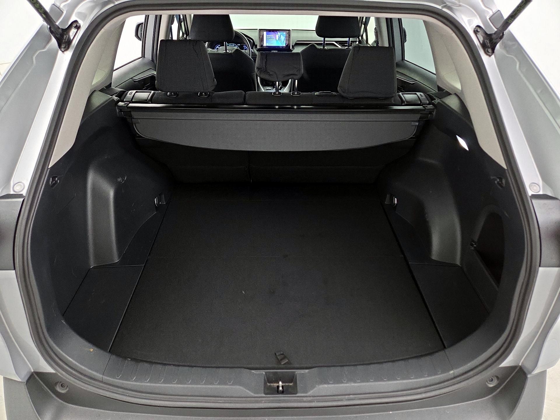 Thumbnail: 2025 Toyota RAV4 - 20