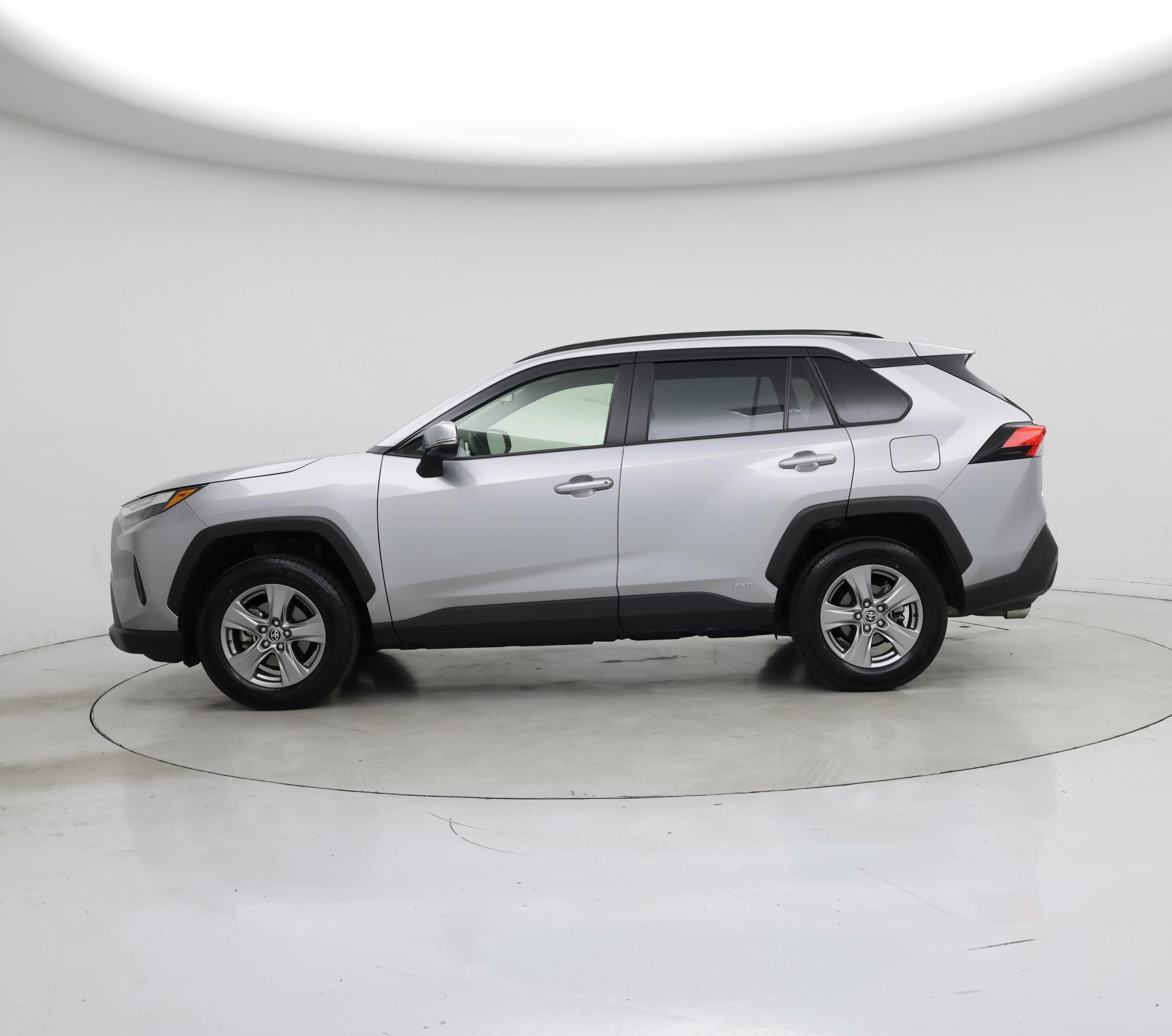 Thumbnail: 2025 Toyota RAV4 - 3