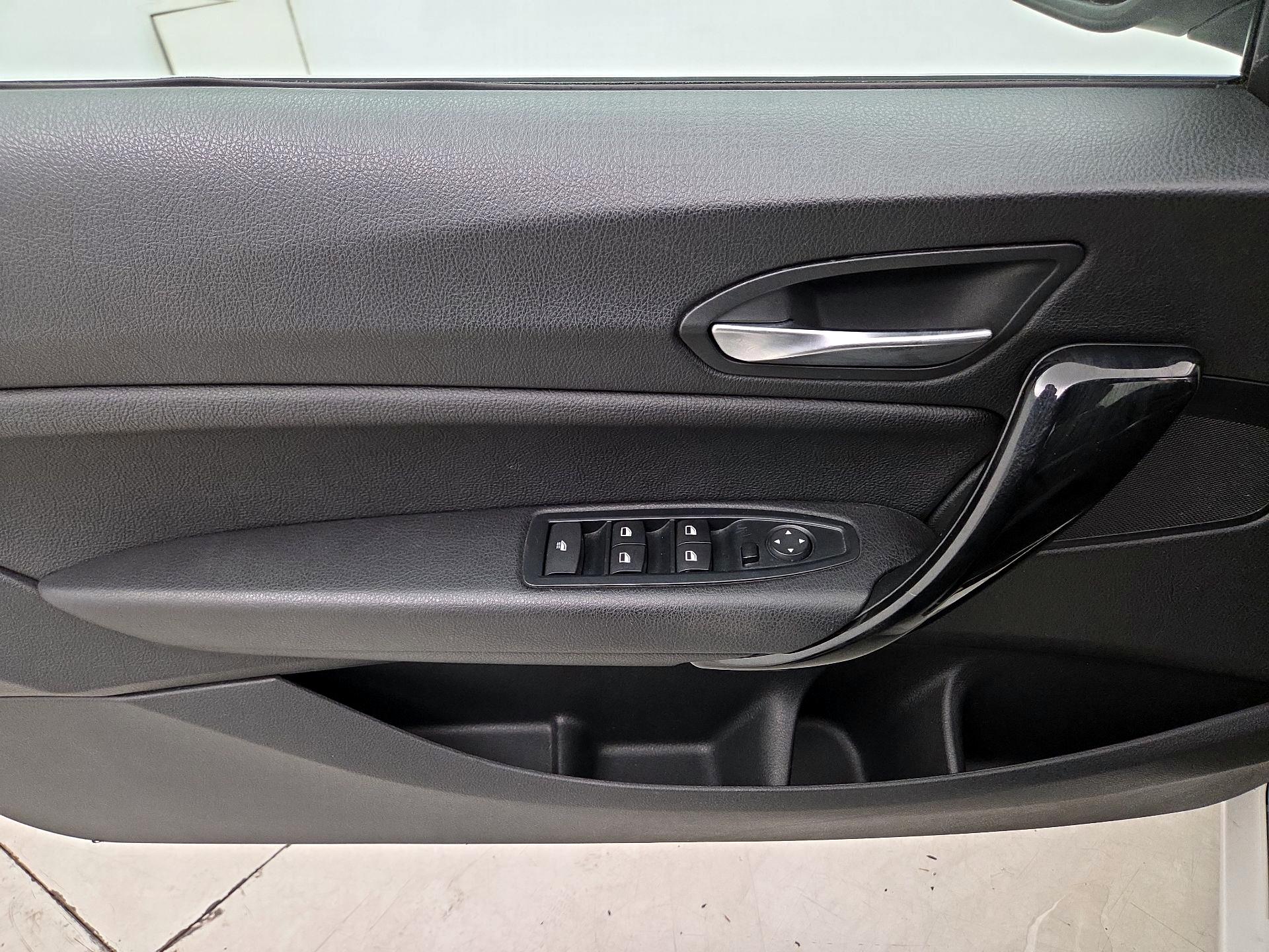 Thumbnail: 2016 BMW 2 Series - 12