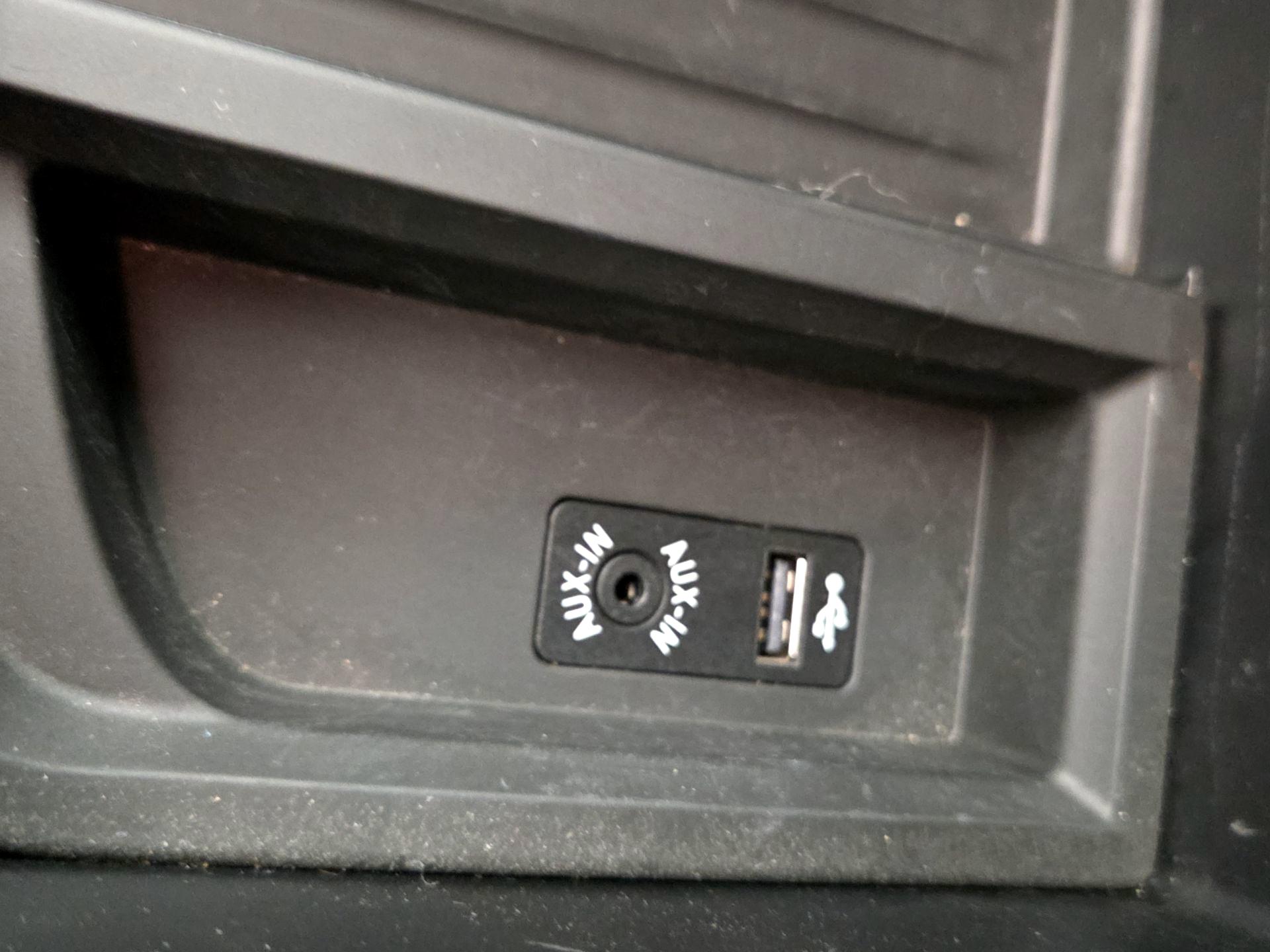 Thumbnail: 2016 BMW 2 Series - 17