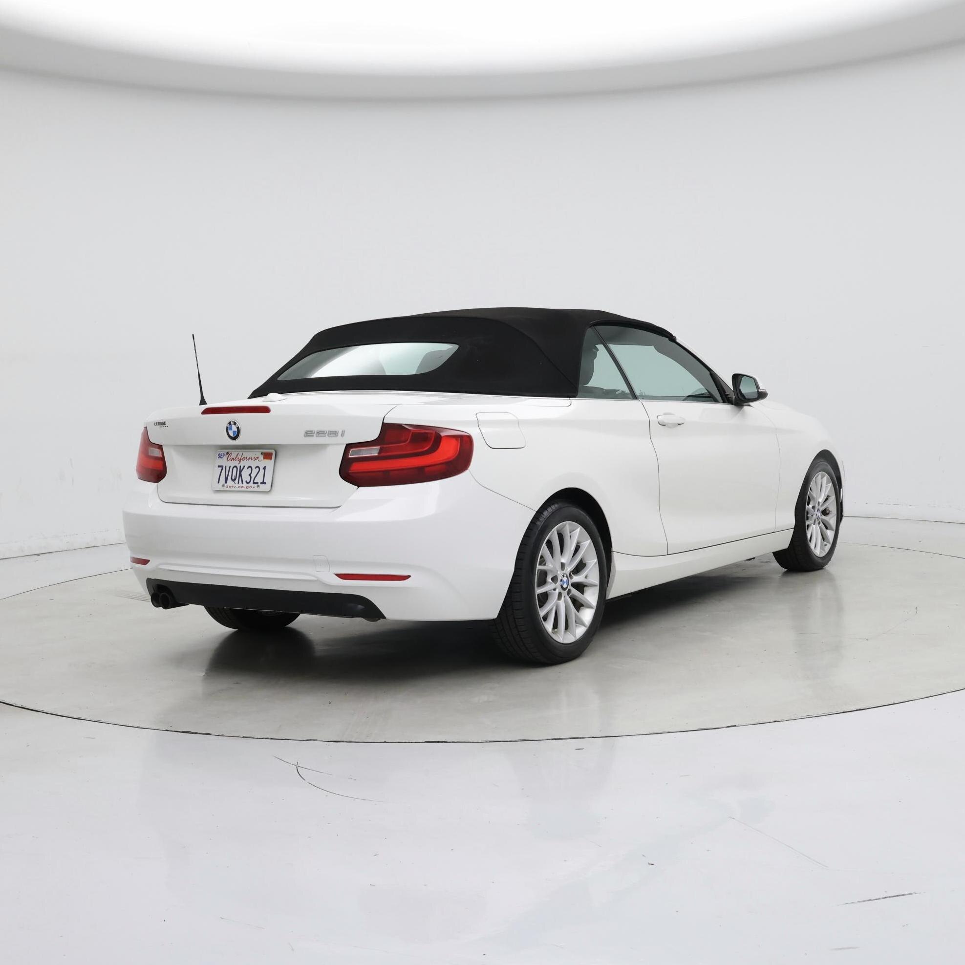 Thumbnail: 2016 BMW 2 Series - 8